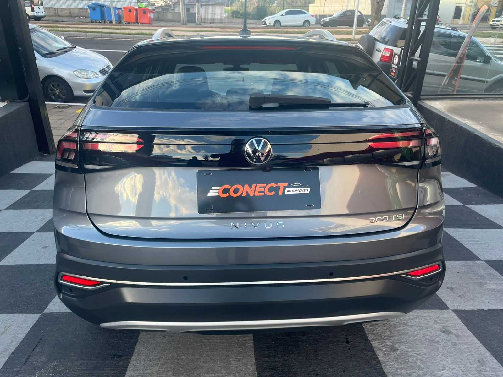 NIVUS HIGHLINE 1.0 200 TSI  AT