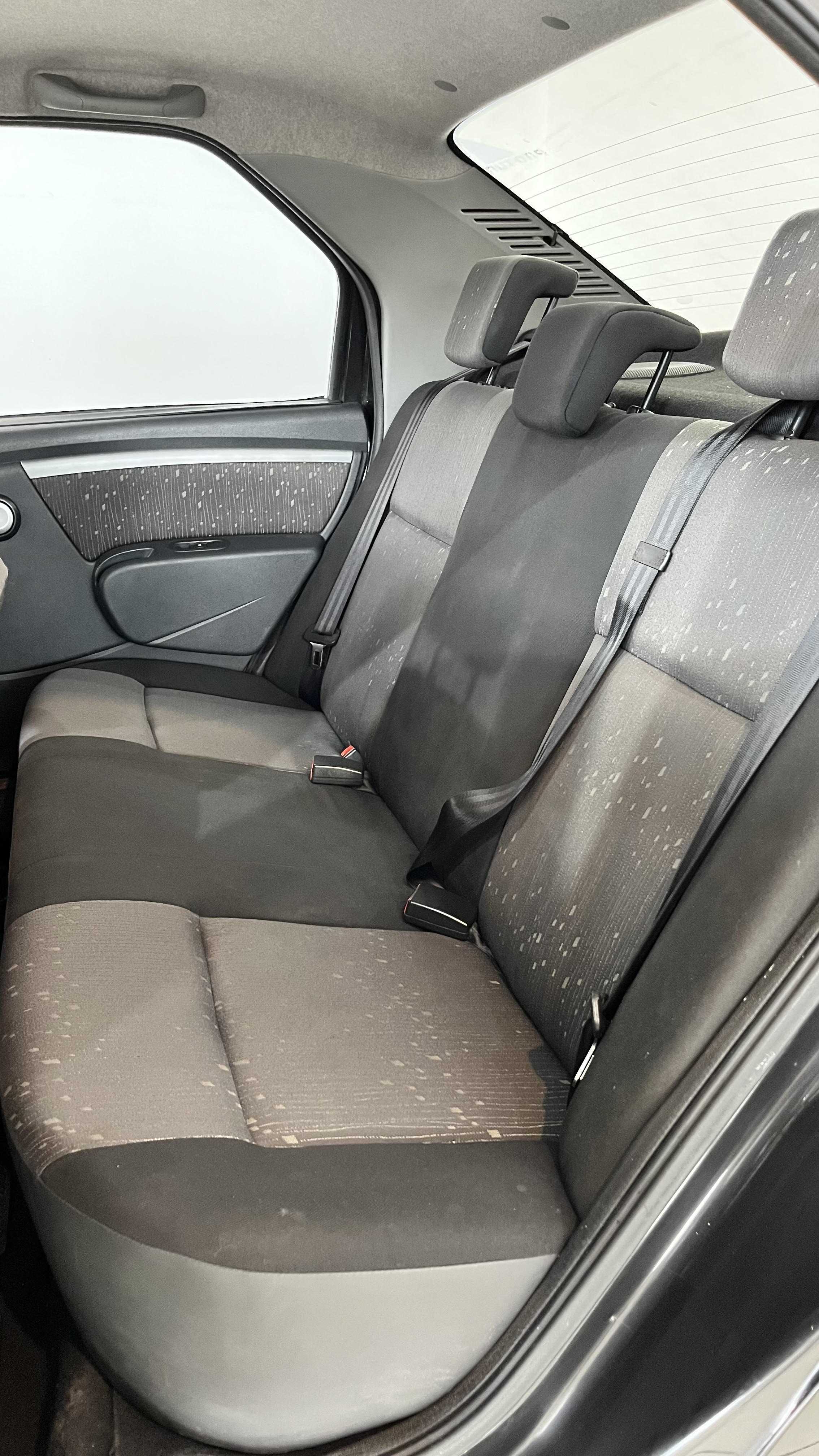 LOGAN EXPRESSION 1.6