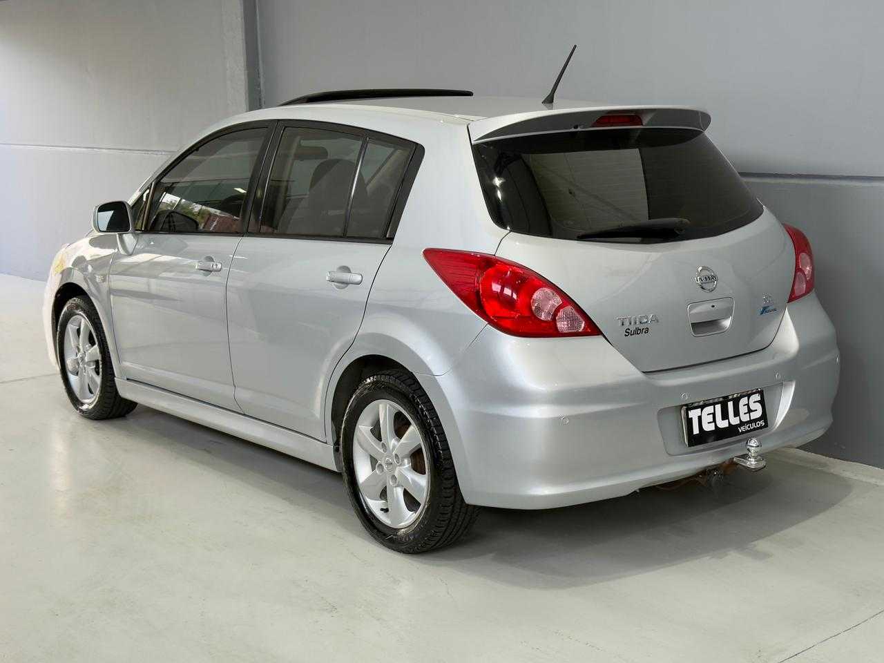TIIDA SL 1.8 AT / TETO SOLAR