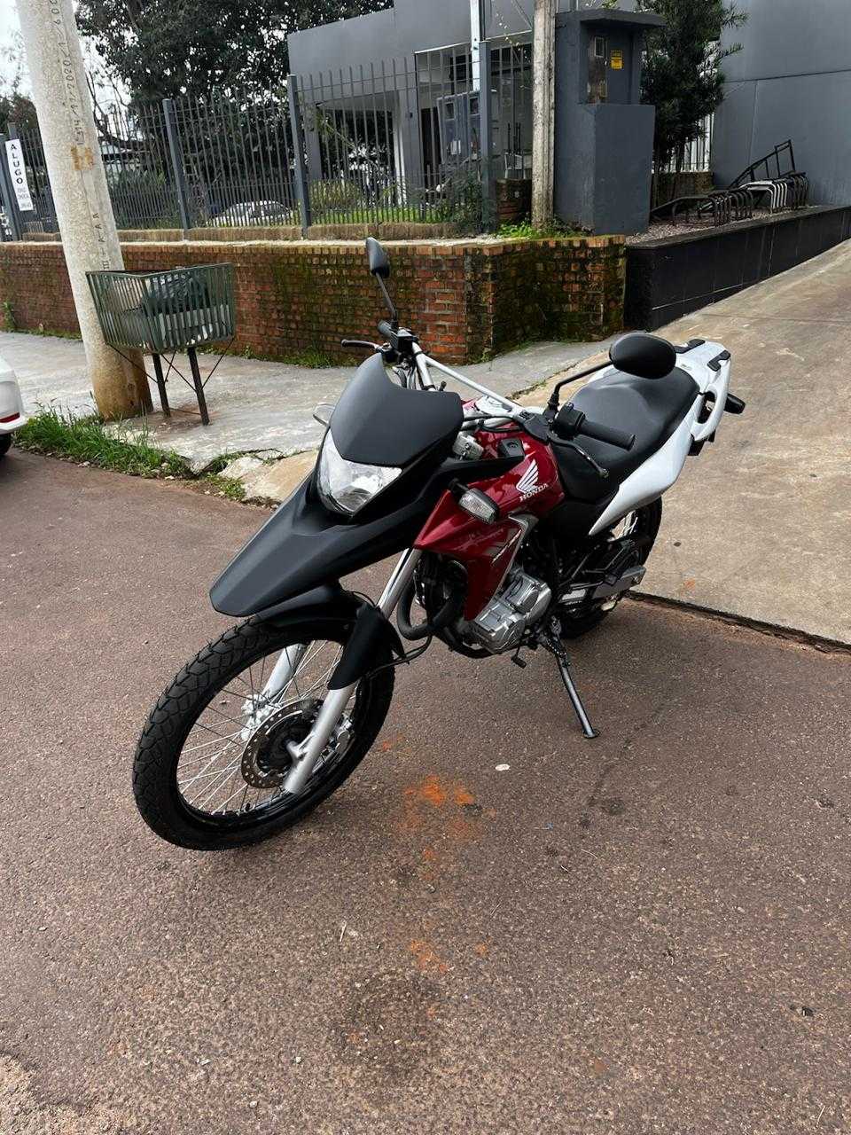 XRE 300 RALLY