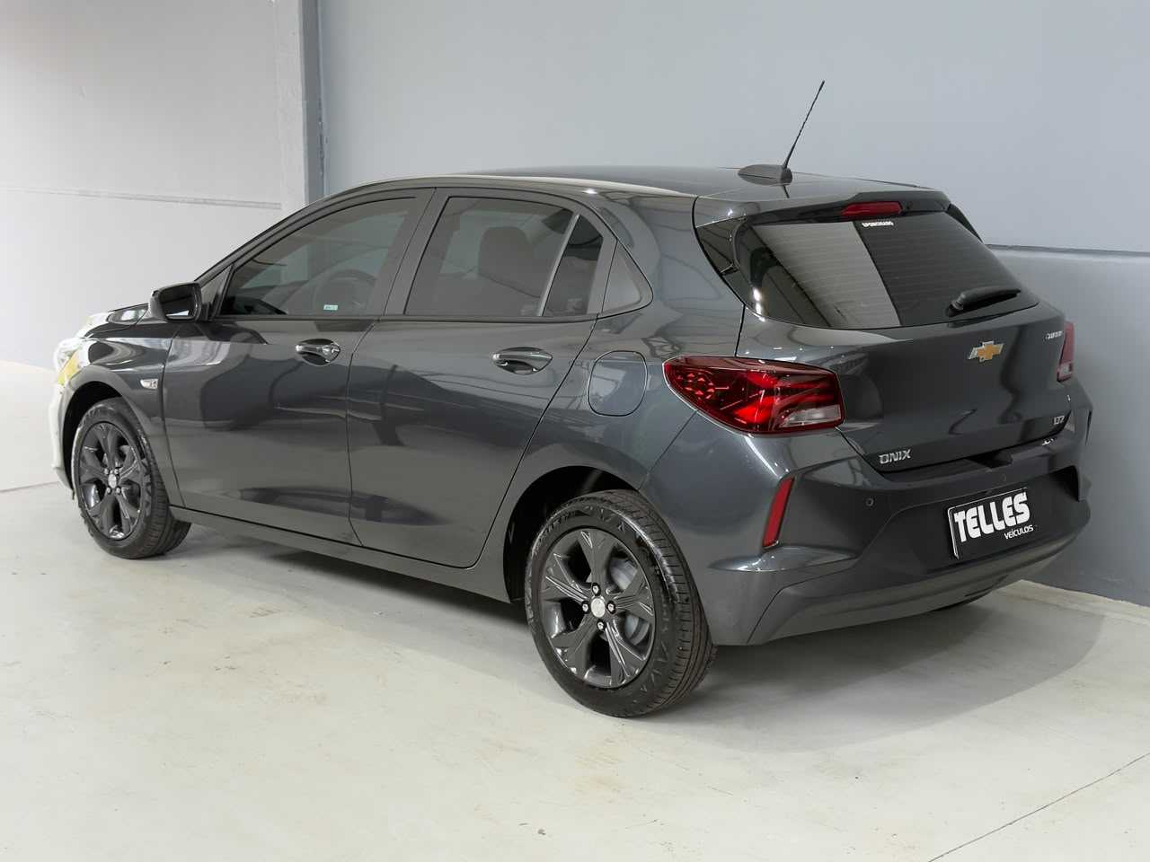 ONIX HATCH LTZ 1.0 TURBO