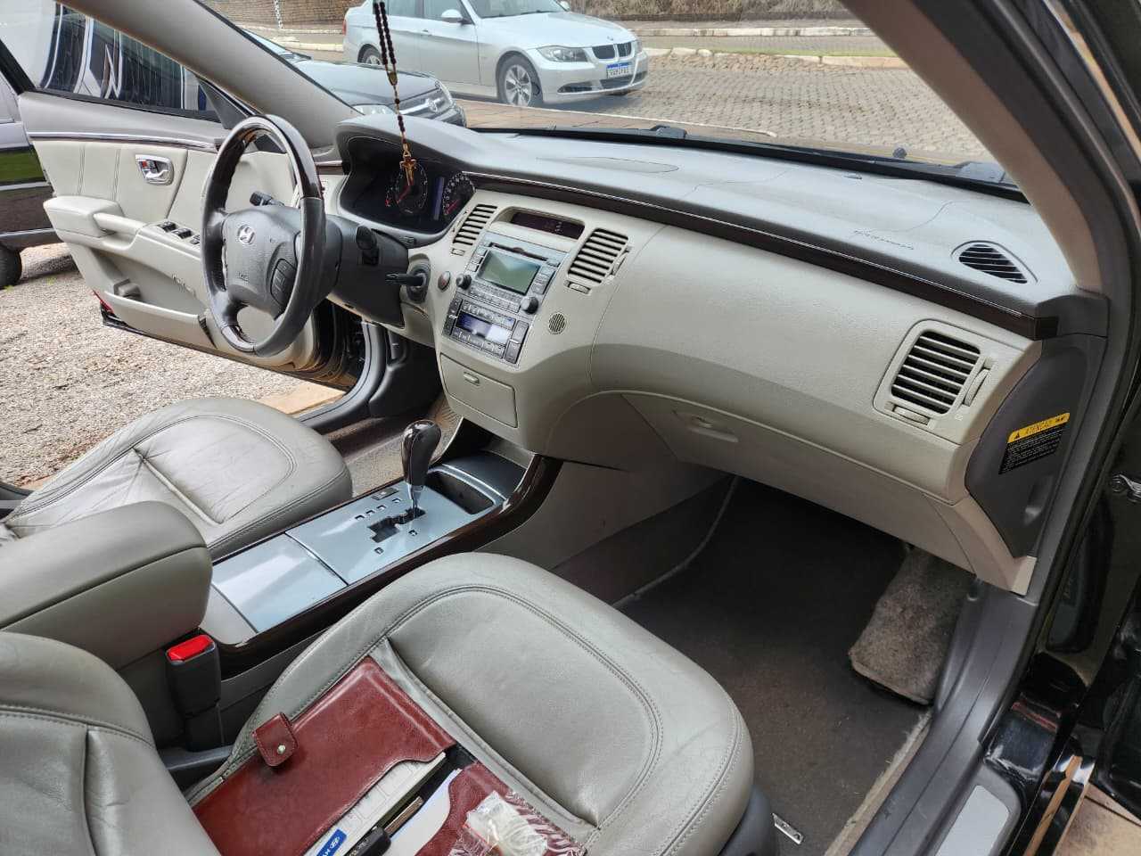 AZERA GLS 3.3 V6 AUT. C/TETO
