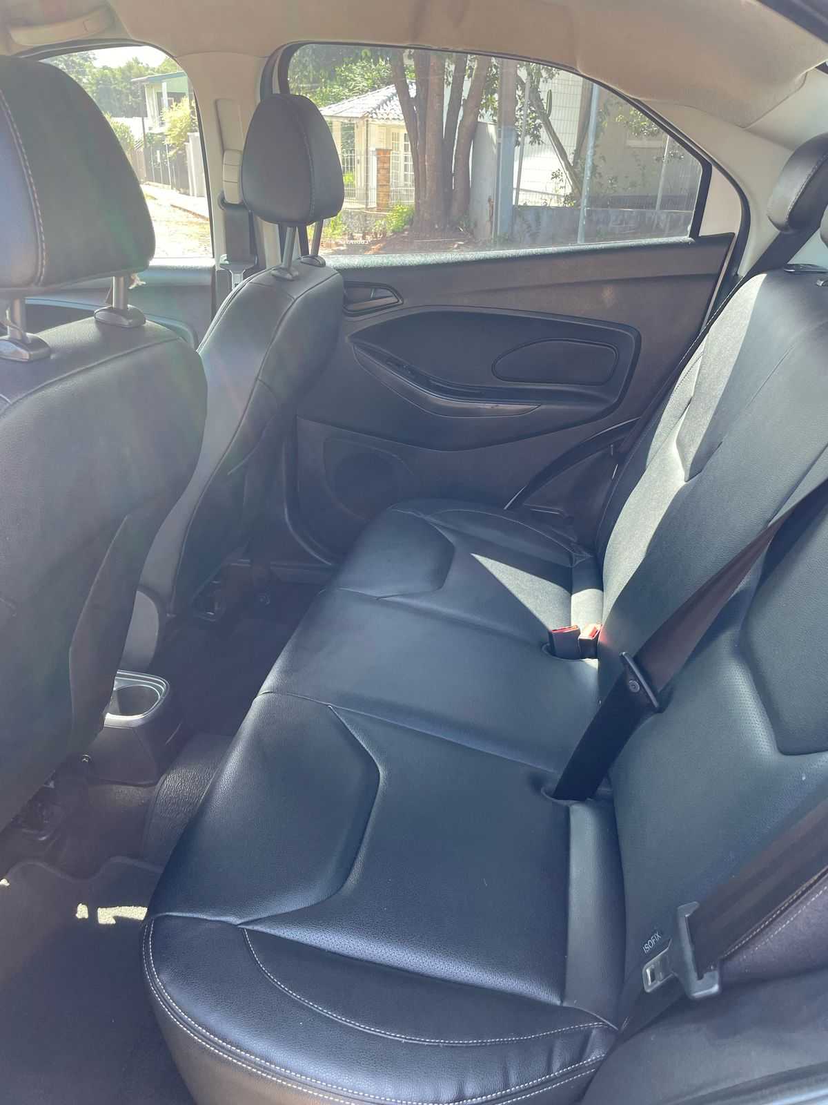 KA 1.5 SEDAN TITANIUM AUT