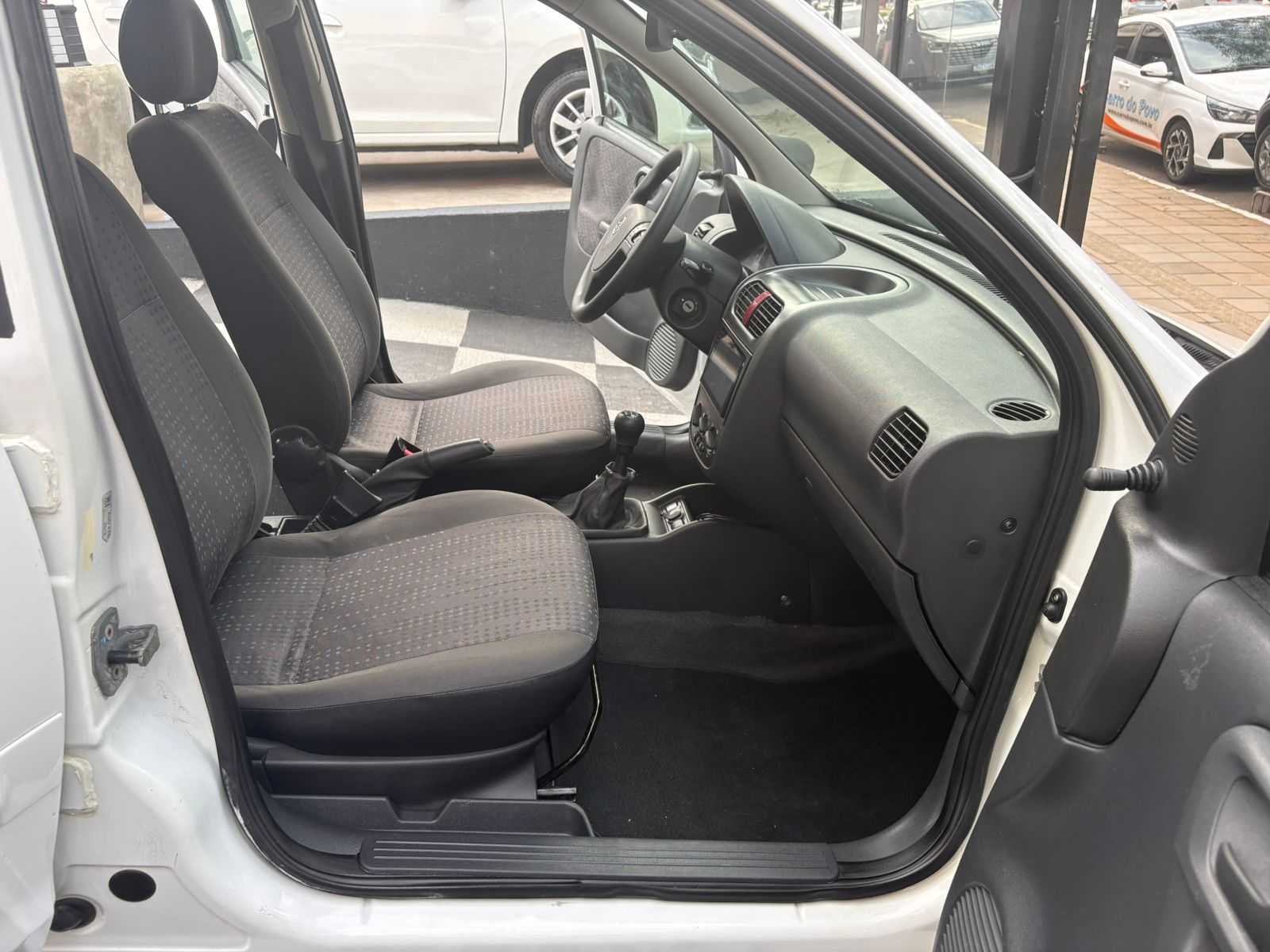 CORSA HATCH  1.4