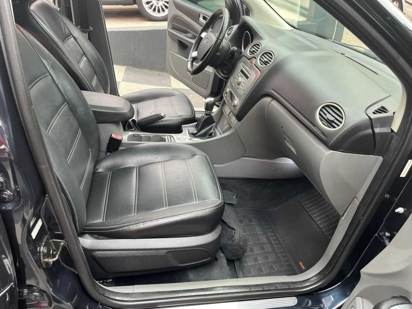 FOCUS TITANIUM 2.0 TETO SOLAR