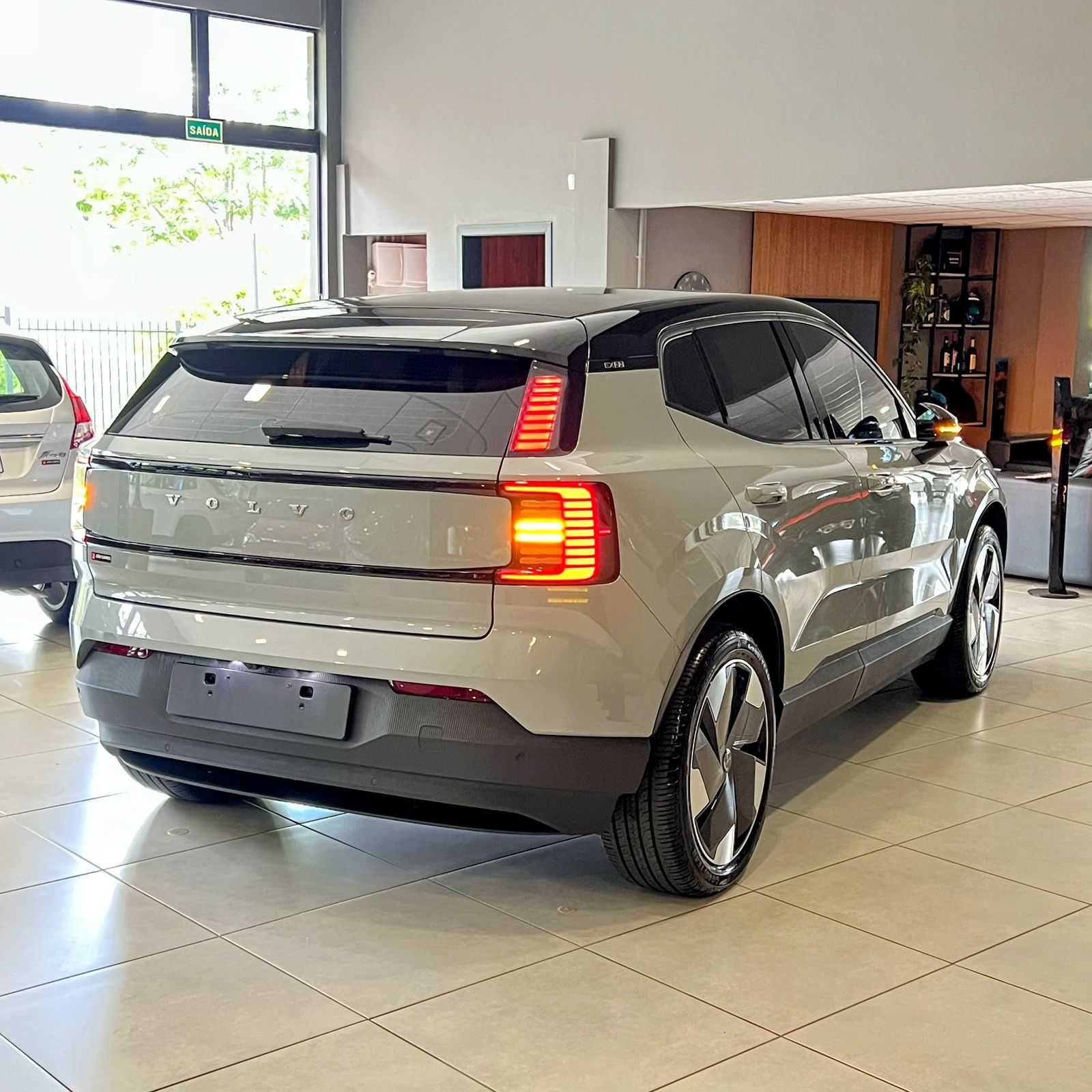 EX30 E60 PLUS ELETRICO