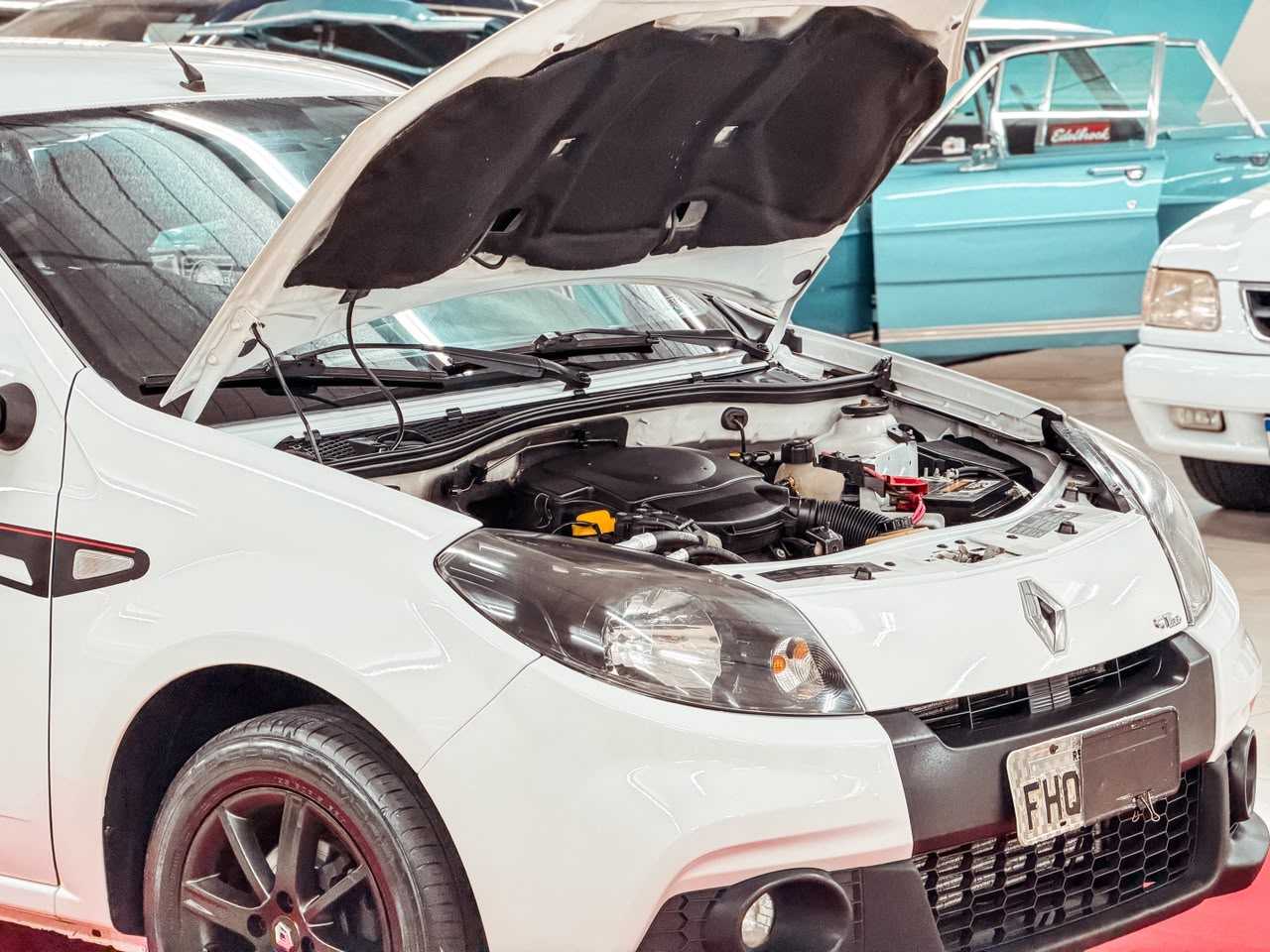 SANDERO 1.6 GTLINE HI-FLEX 4P