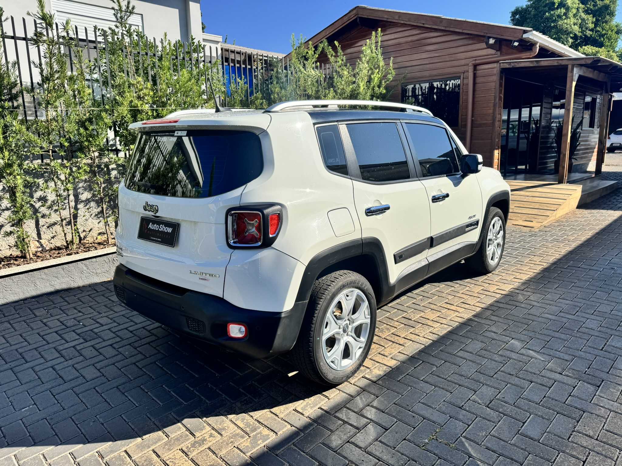 RENEGATE LIMITED 4X4 DIESEL