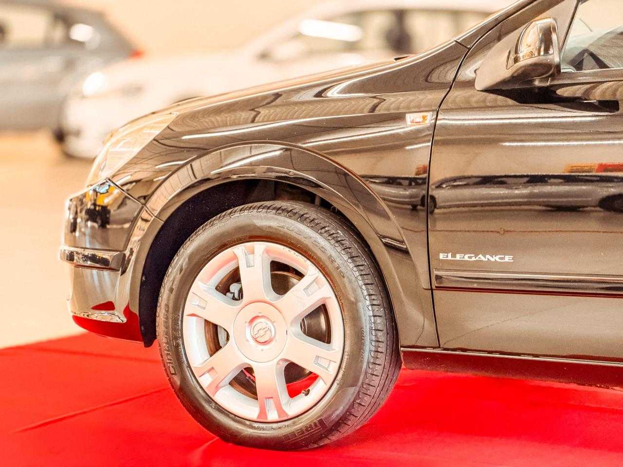 VECTRA 2.0 ELEGANCE FLEX 8V