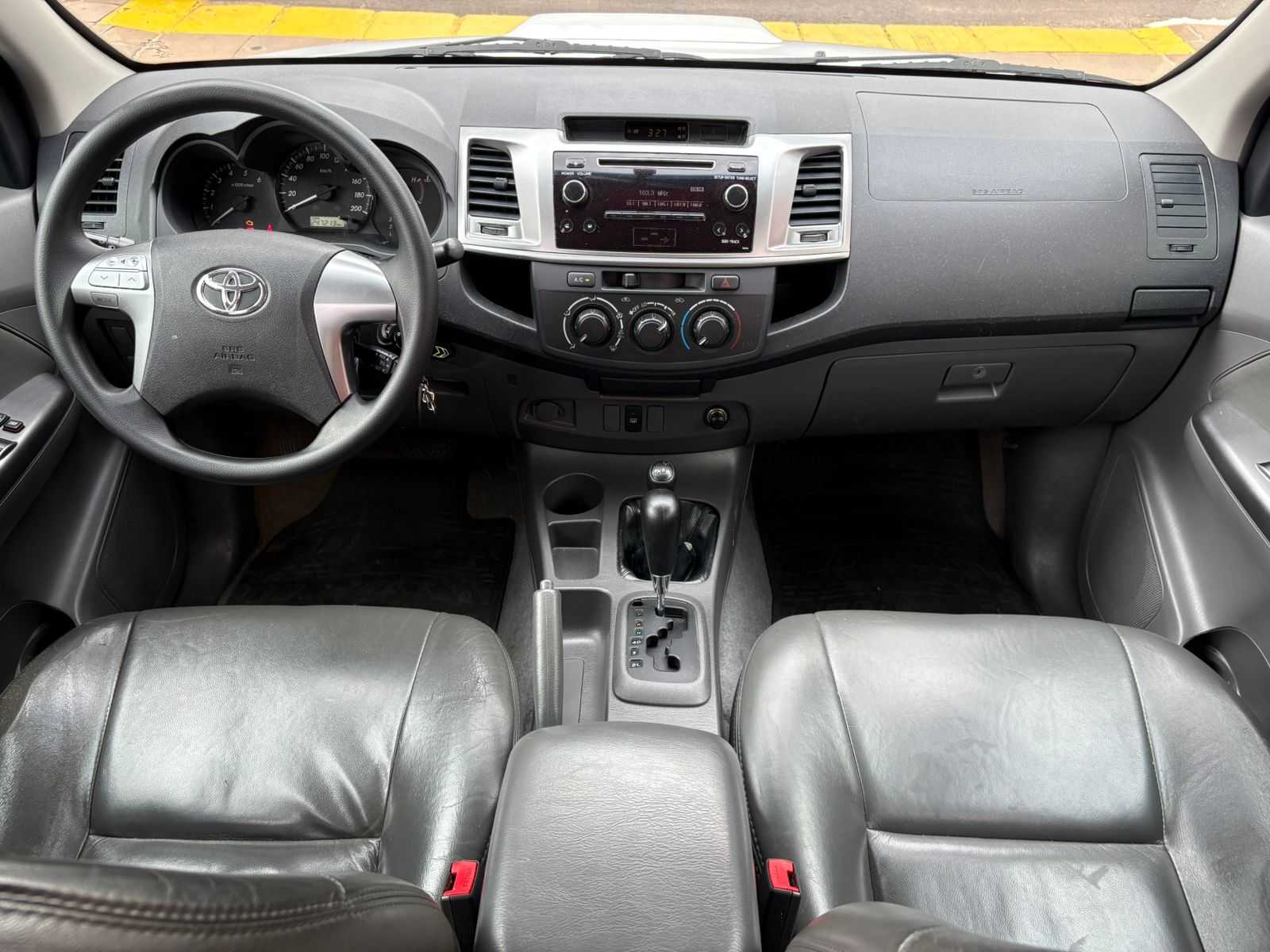 HILUX CD SR  4X4 3.0 AT