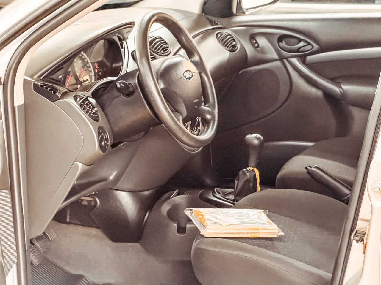 FOCUS 1.6 GLX FLEX 8V MAN. 4P