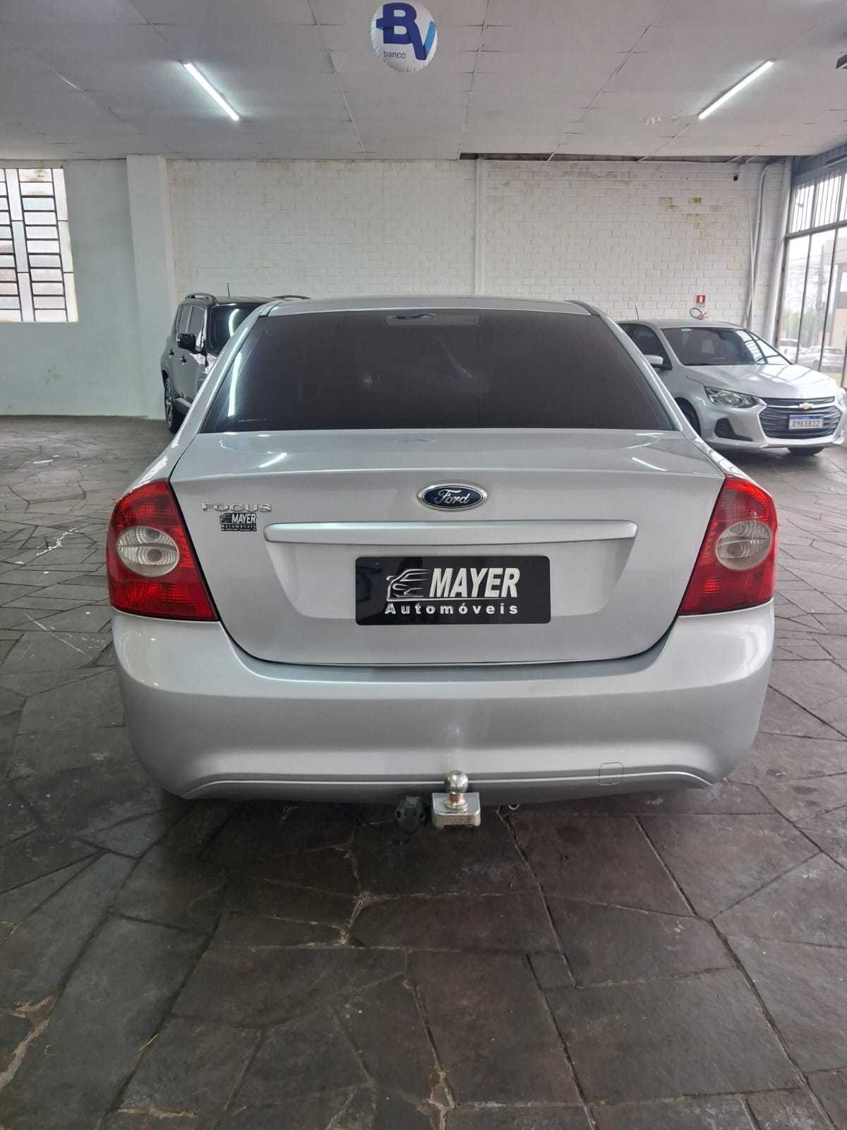 FOCUS SEDAN 1.6