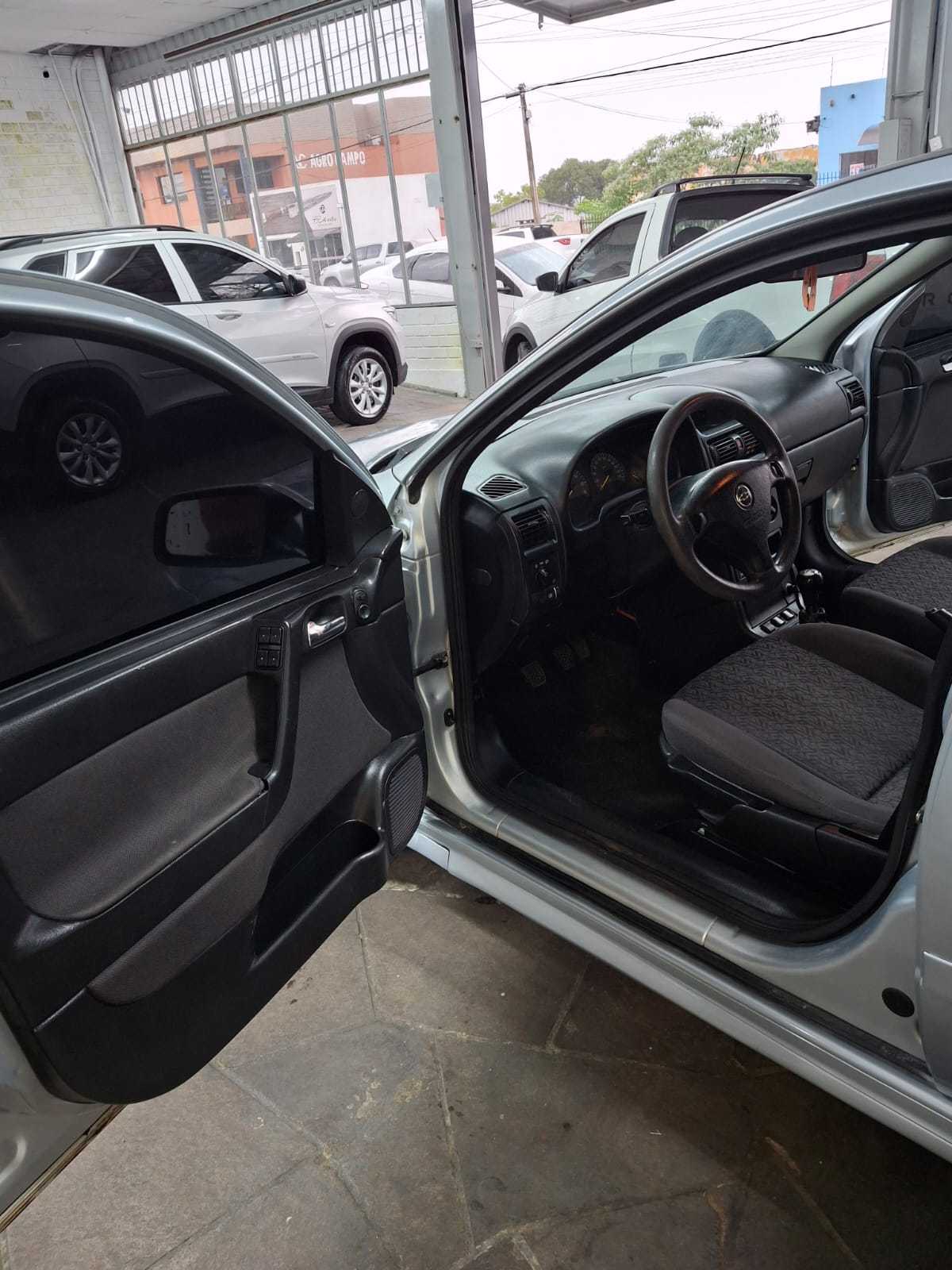 ASTRA SEDAN ADVANTAGE