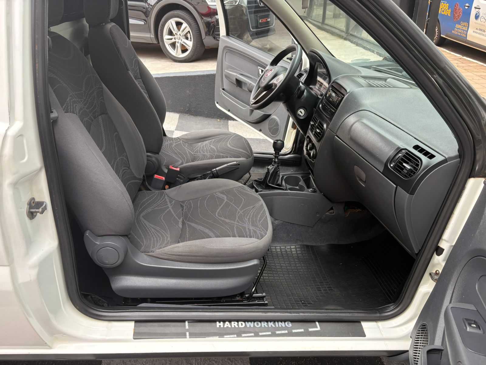 STRADA WORKING HARD  1.4 CS