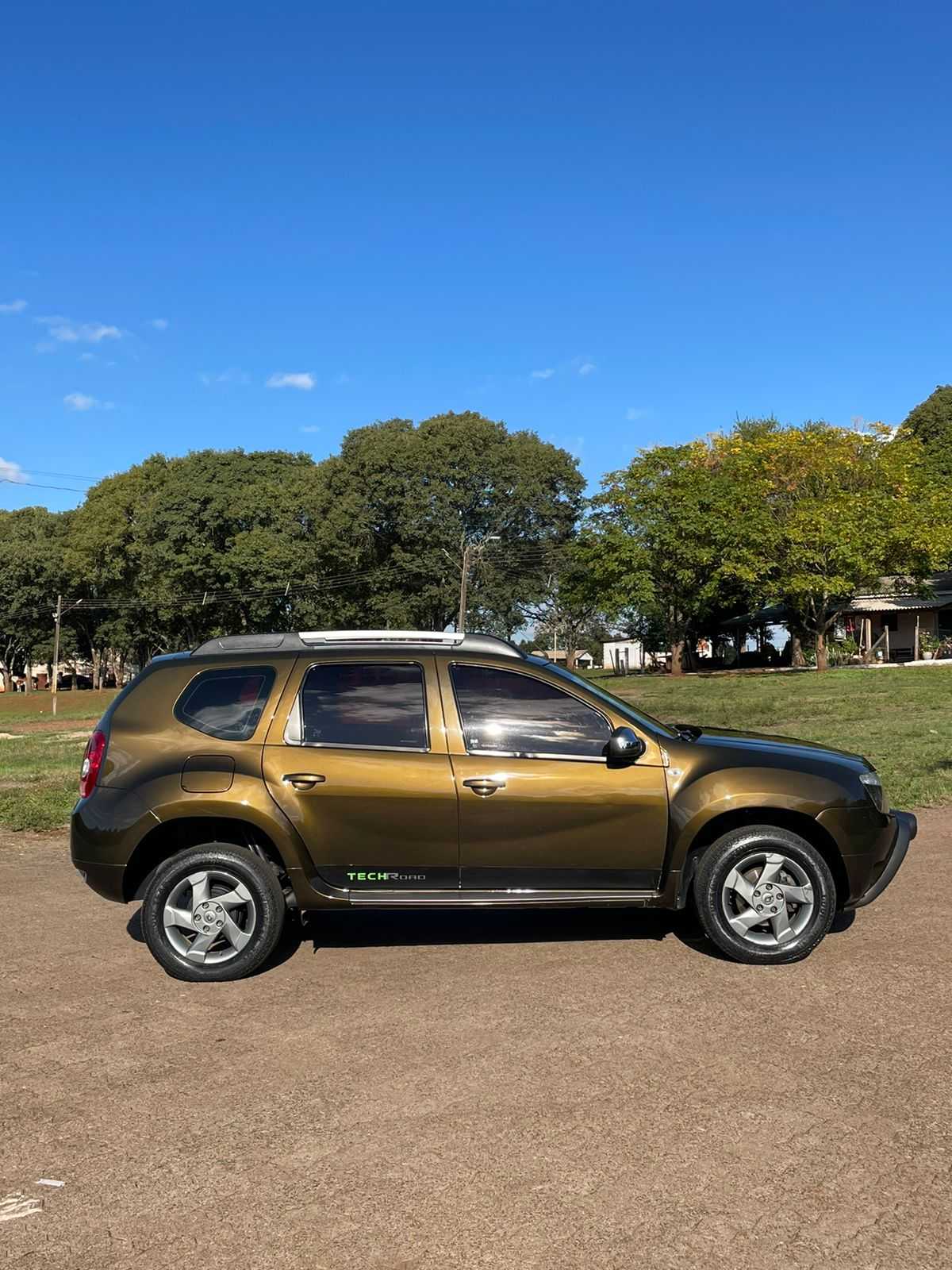 DUSTER TECHROAD 2.0 AUT.