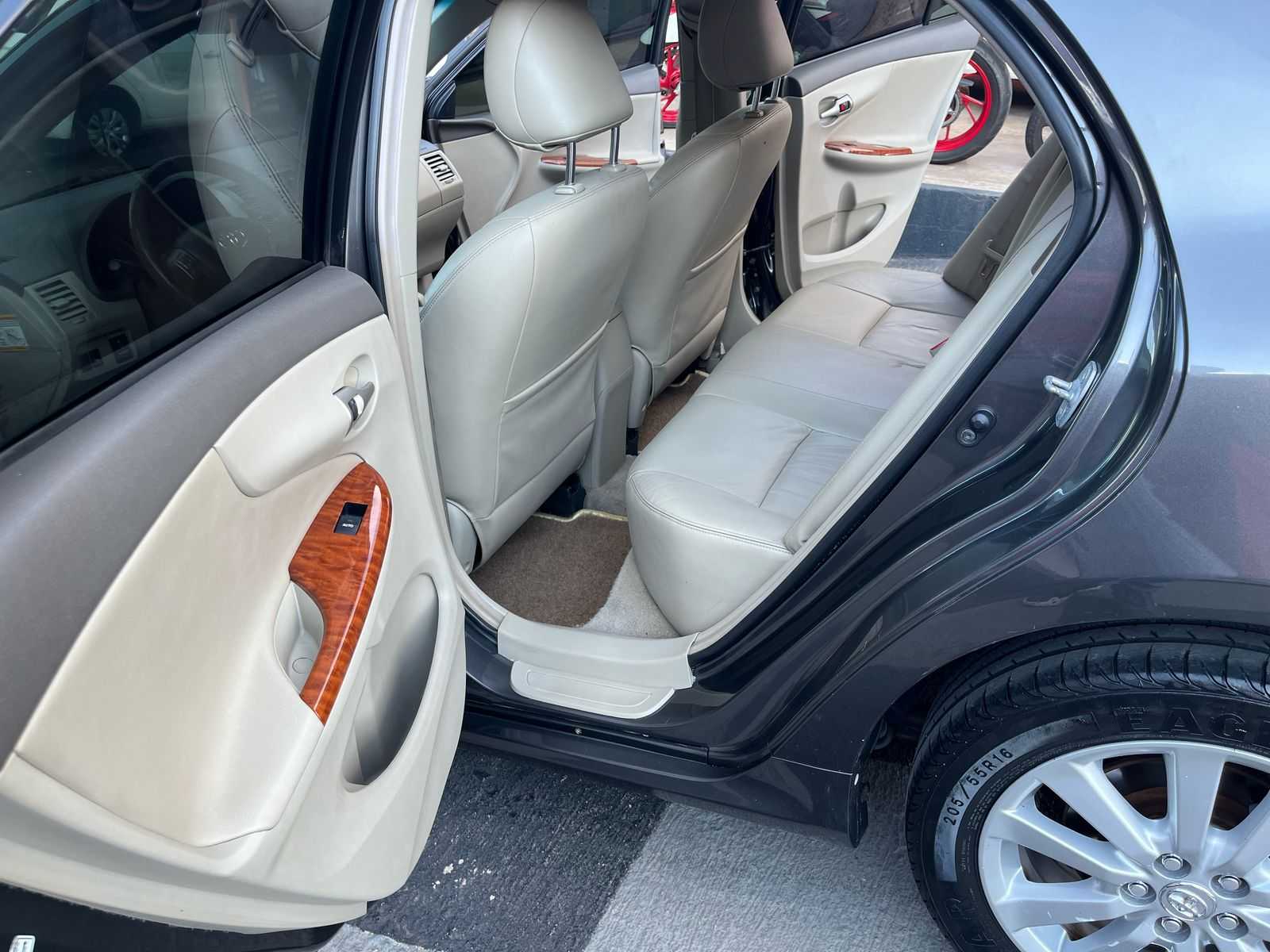 COROLLA SE-G  1.8 AT