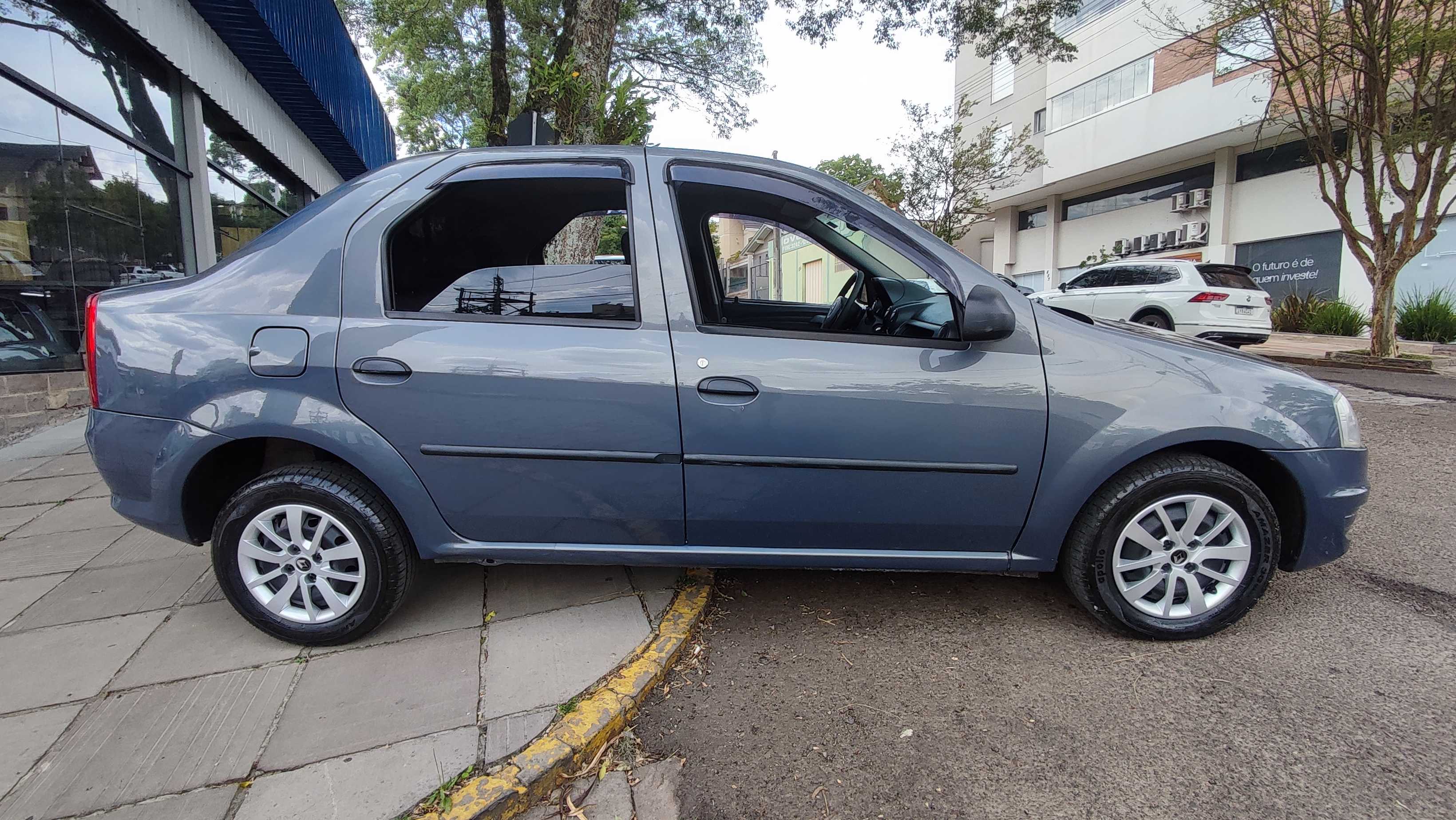 LOGAN AUTENTIC FLEX 1.0