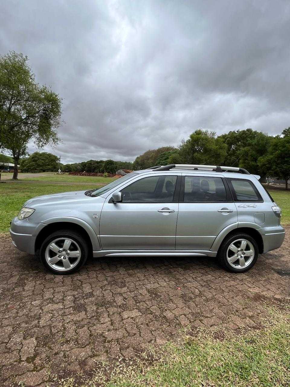 AIRTREK 2.4 4X4 AUT.