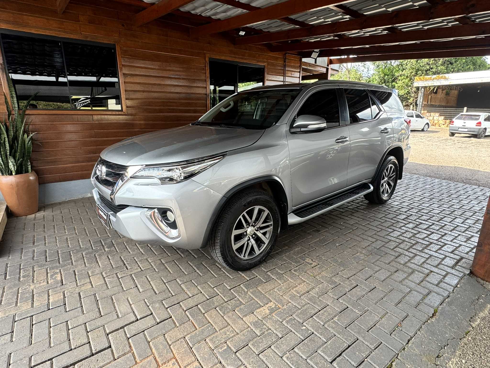 HILUX SRX  SW4