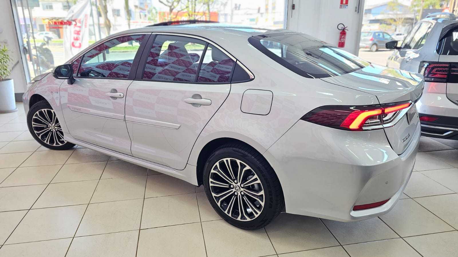 COROLLA ALTIS PREMIUM