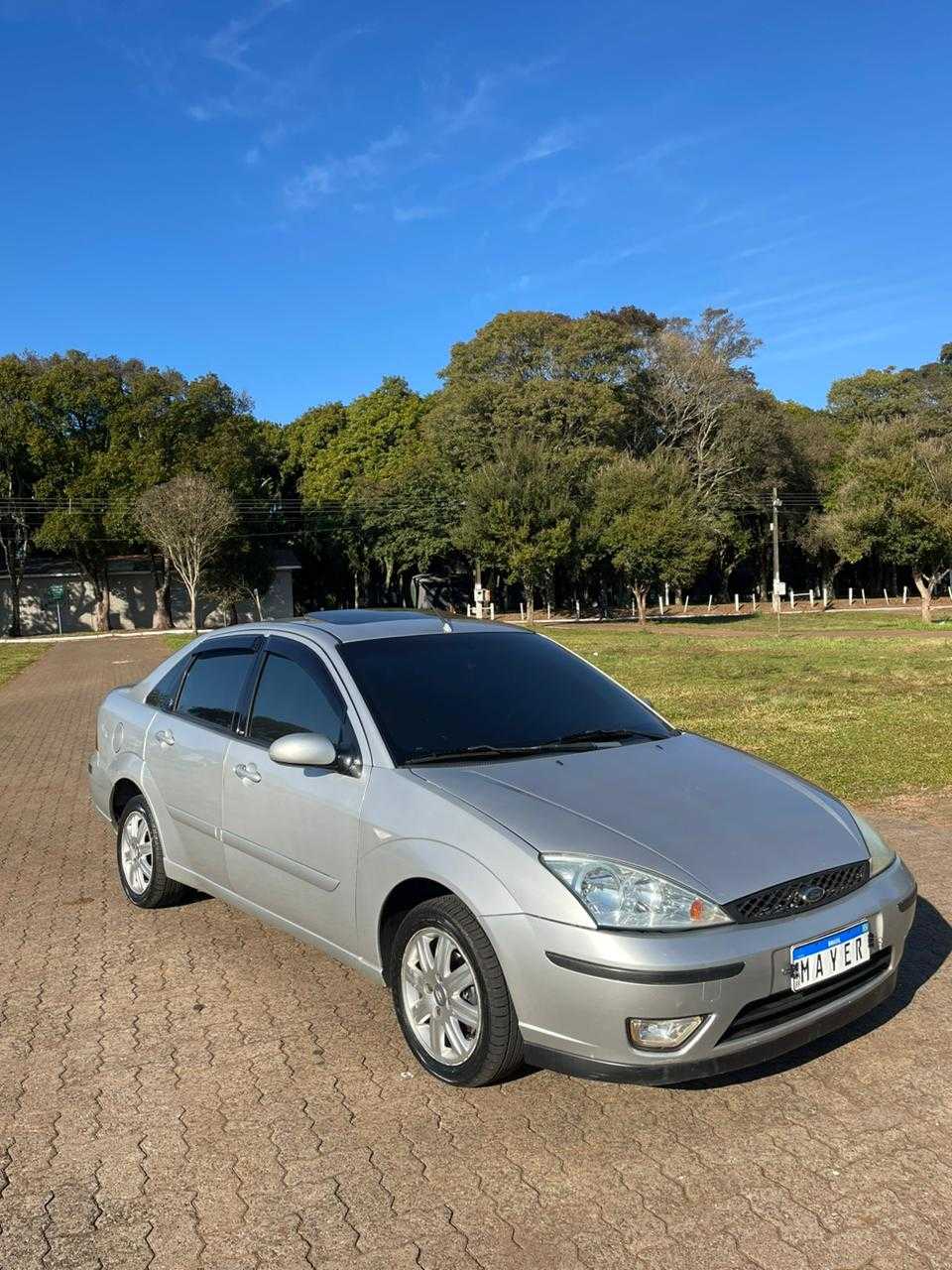 FOCUS GHIA SEDAN 2.0