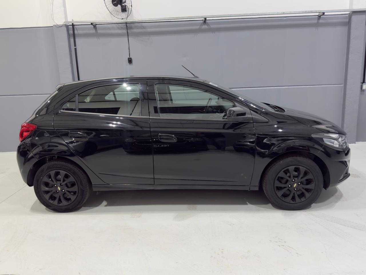 ONIX LT 1.4 / COMPLETO