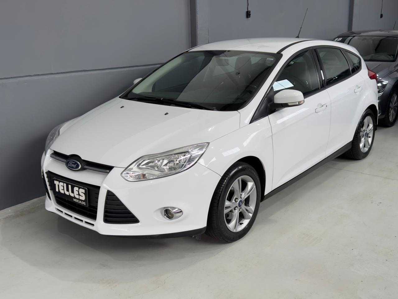 FOCUS HATCH SE 1.6 MANUAL