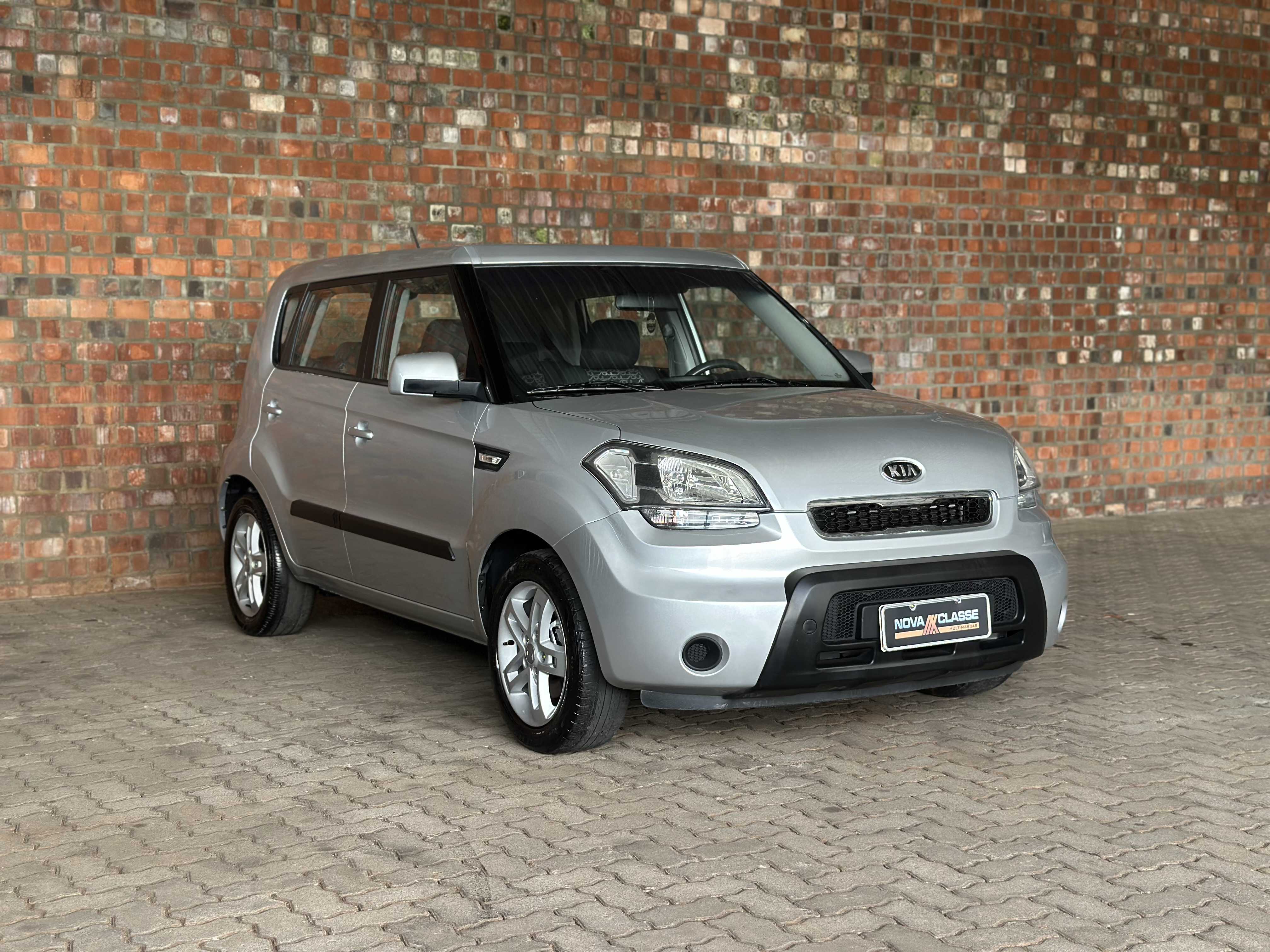 KIA SOUL EX 1.6 MANUAL