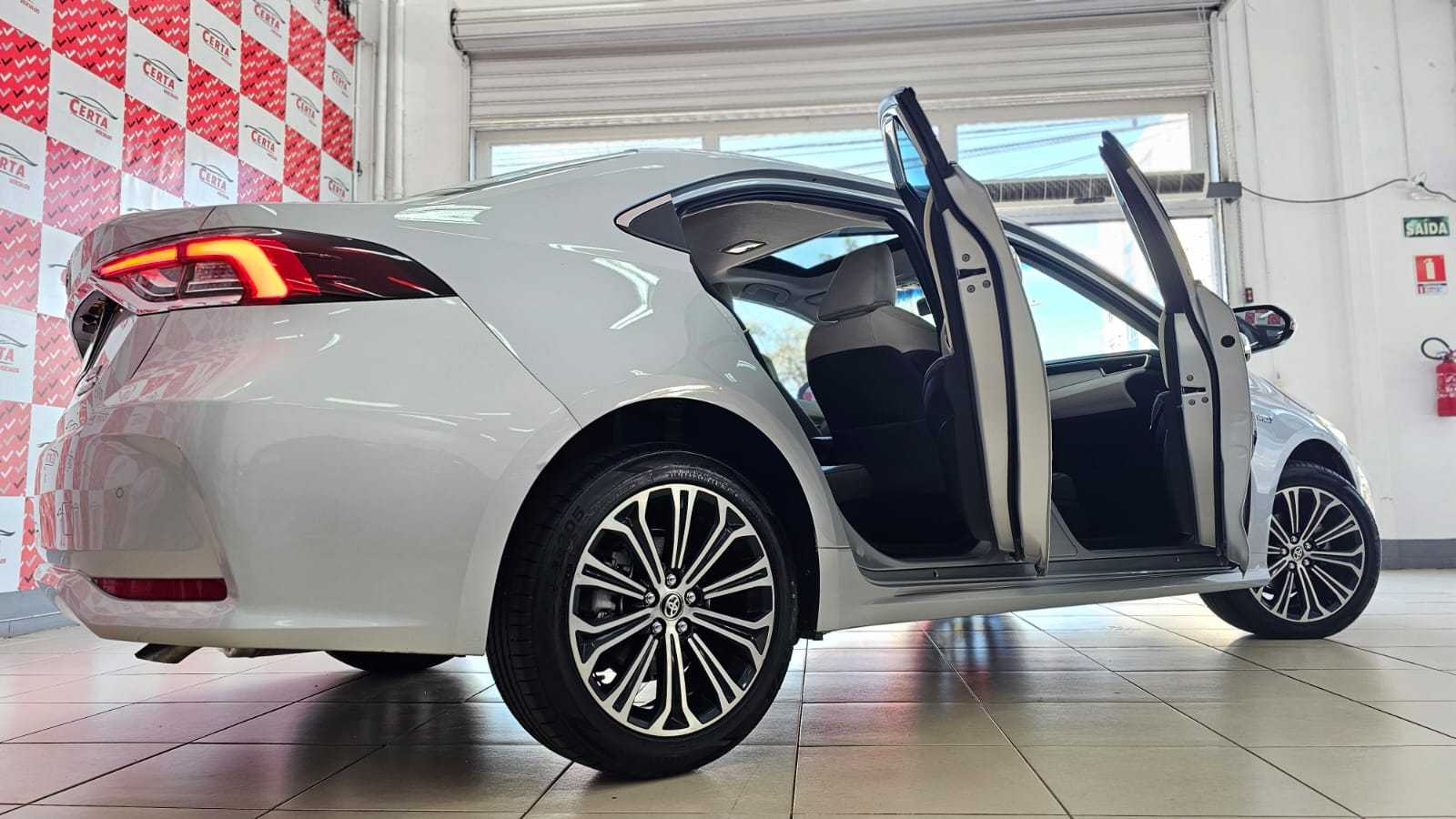 COROLLA ALTIS PREMIUM