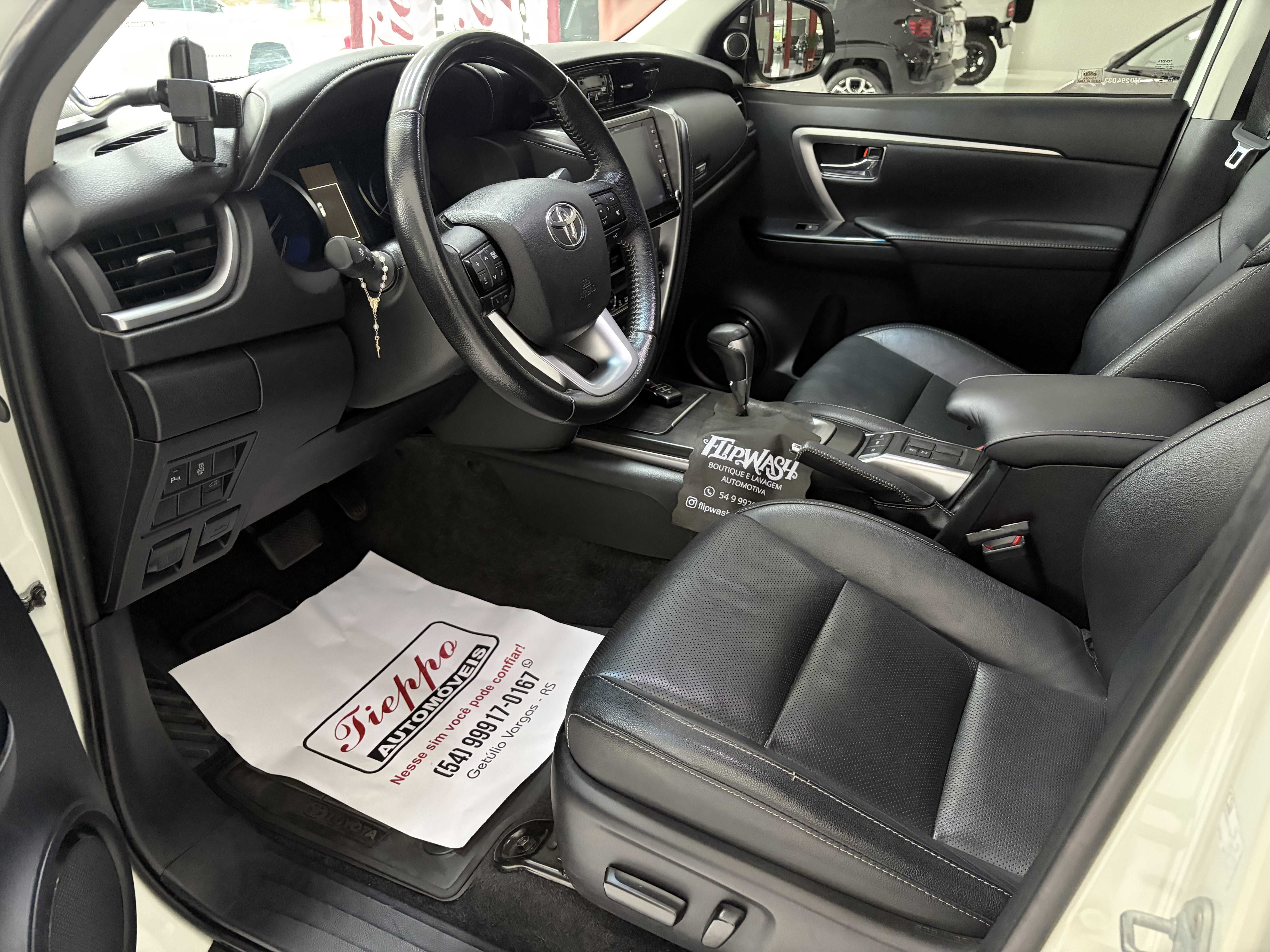 HILUX SW4 SRX 2.8 4X4 AT 7 LUG