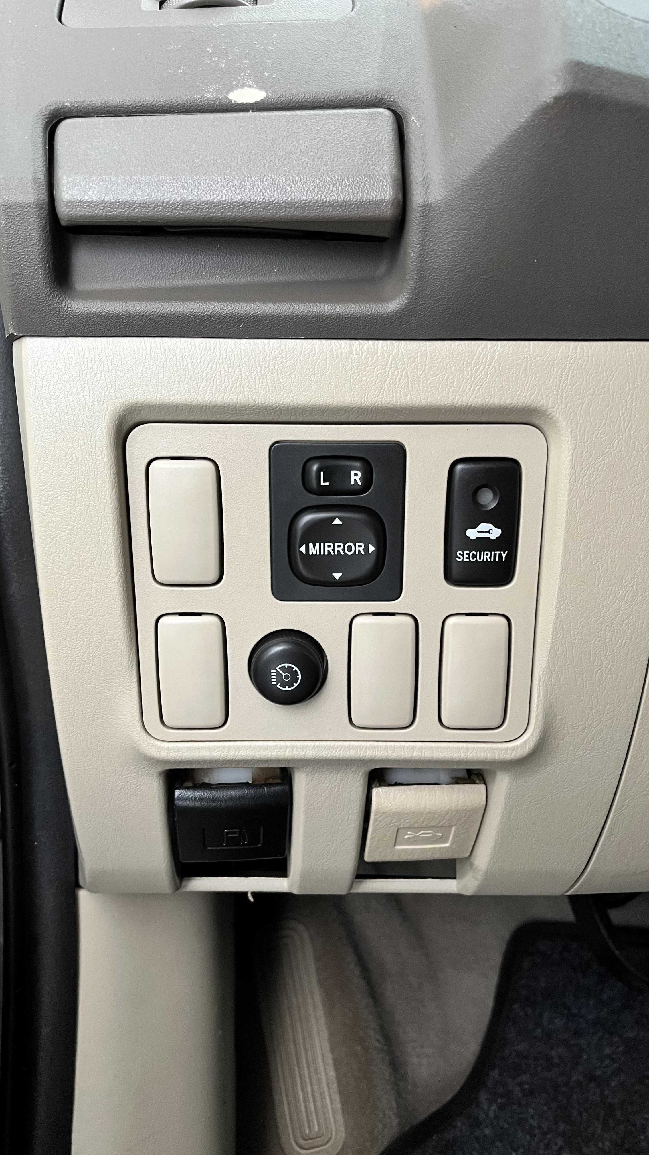 HILUX SW4 SRV 4X4 3.0 TDI DIES