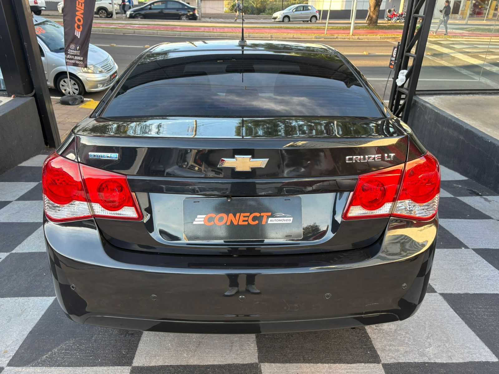 CRUZE SEDAN 1.8 AT