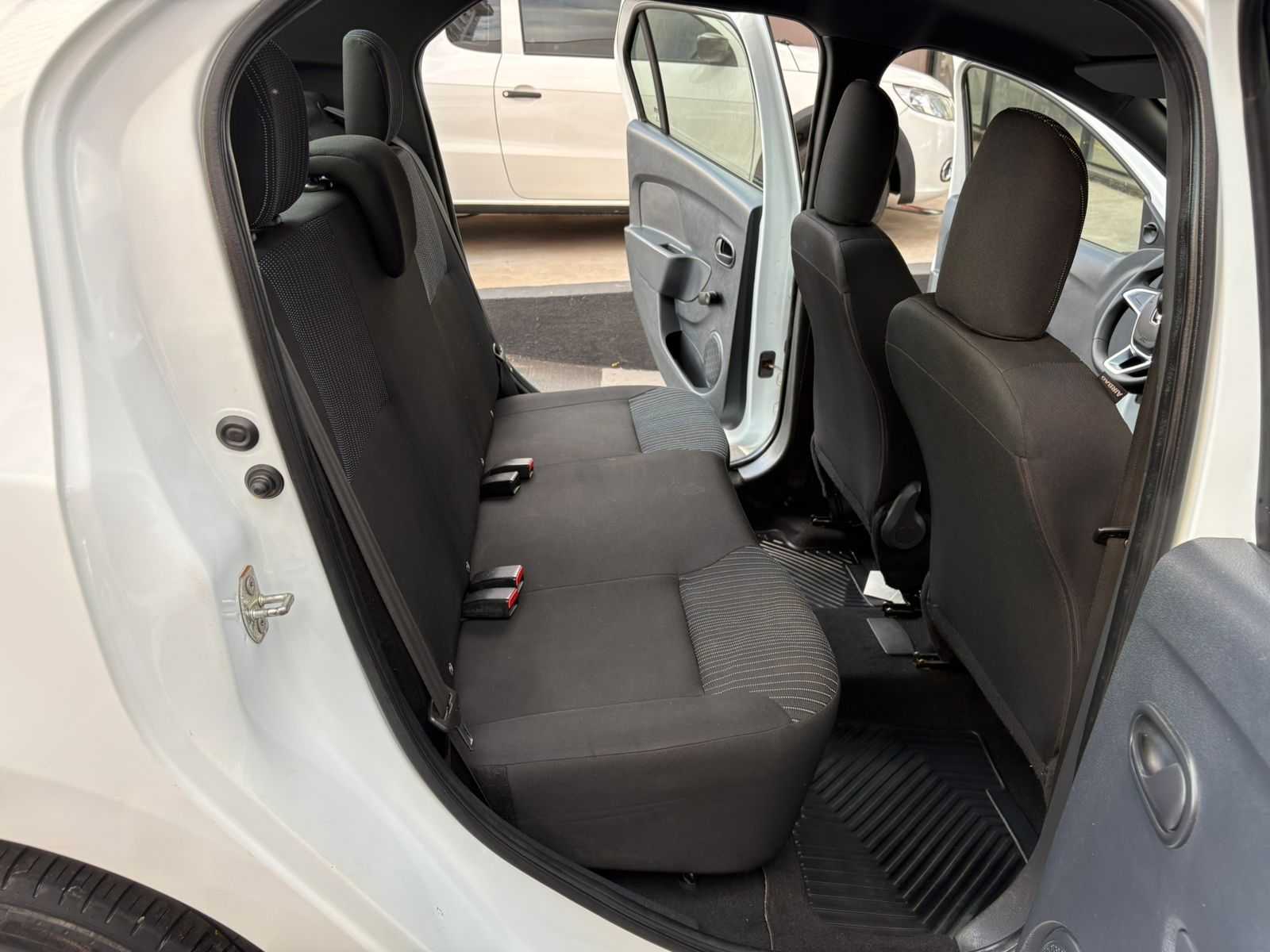 LOGAN LIFE 1.0 COMPLETO