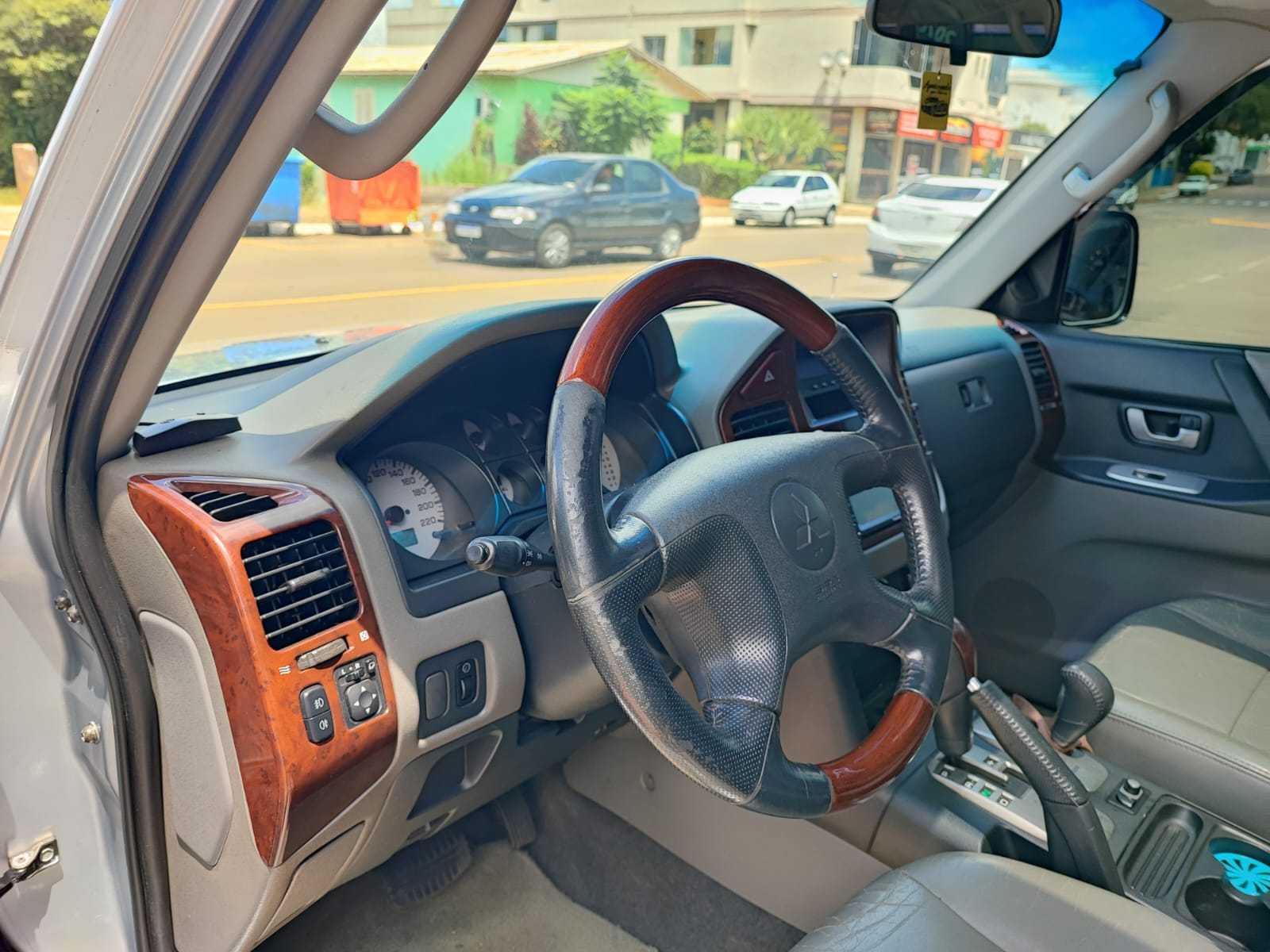 PAJERO FULL 3.8 V6 HPE 2007