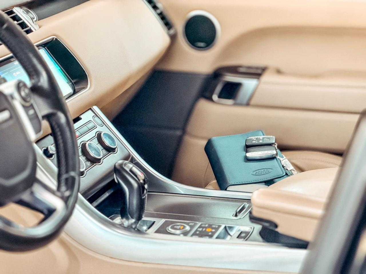RANGE ROVER 3.0 V6 HSE DIESEL