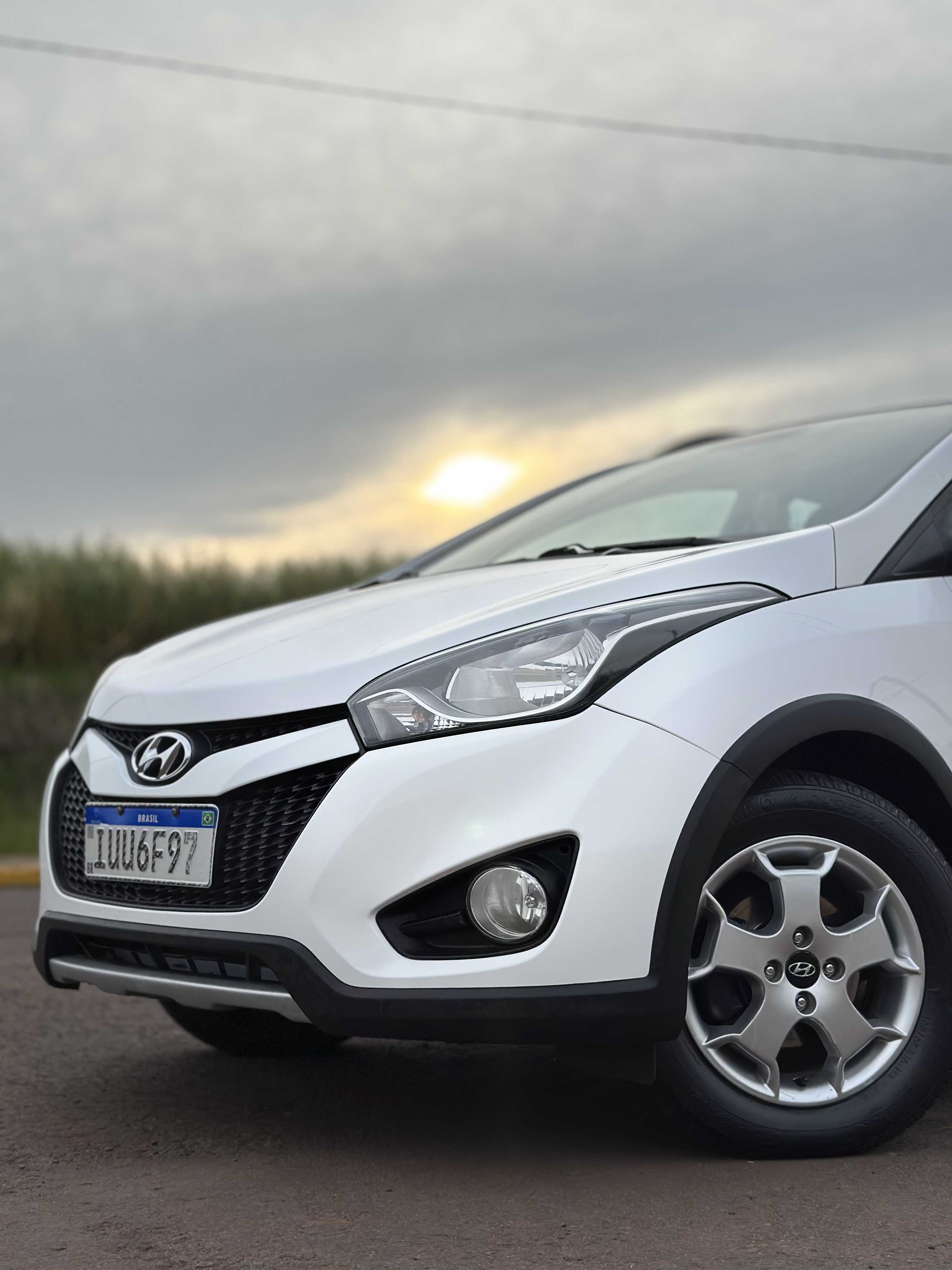 HYUNDAI HB20X 1.6 FLEX AUT.