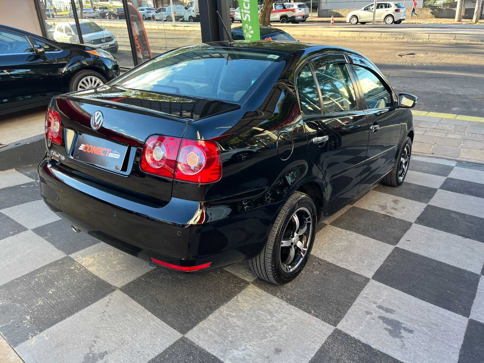 POLO SEDAN 1.6 COMPLETO