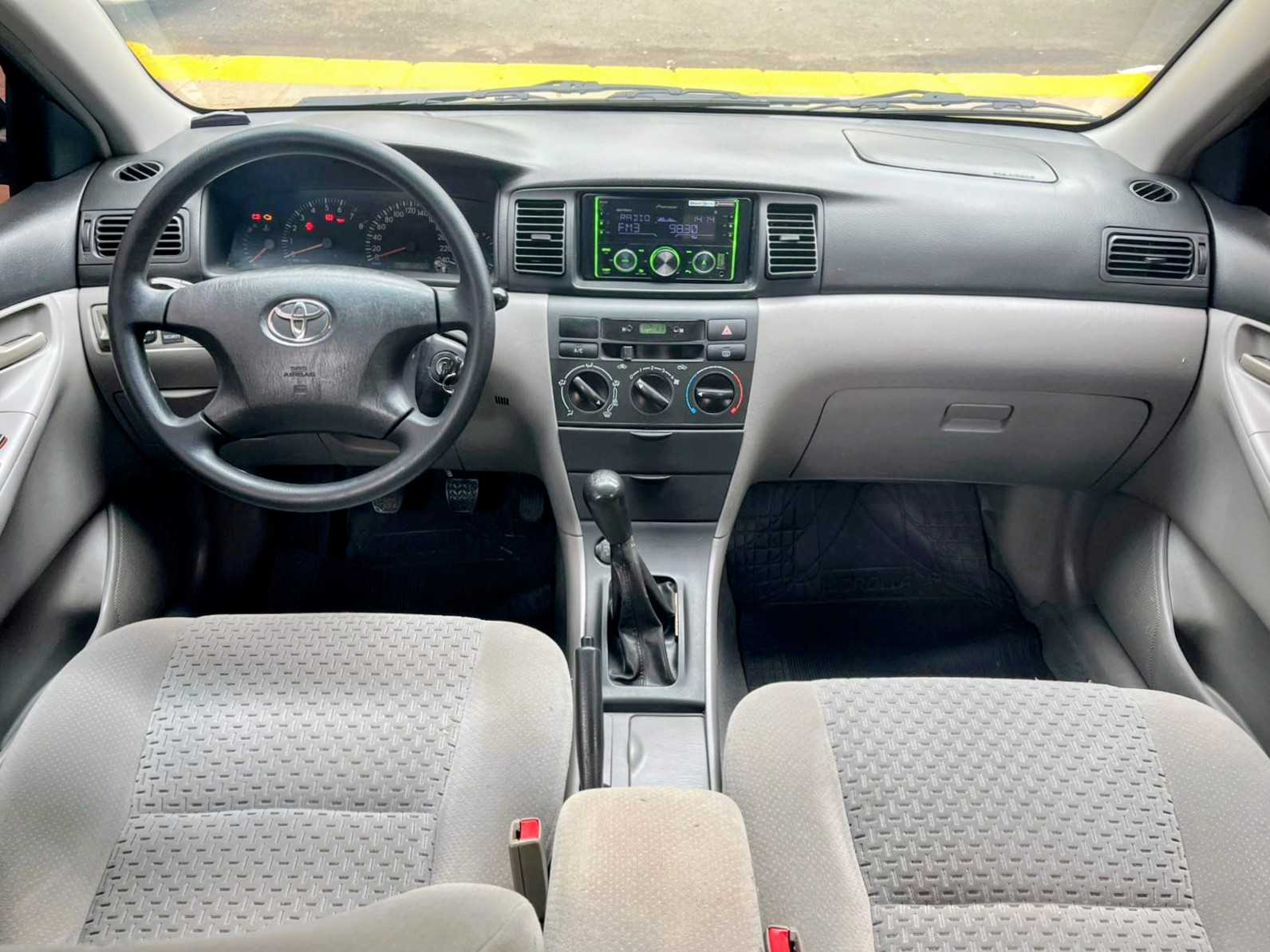 COROLLA XEI 1.8 MECANICO