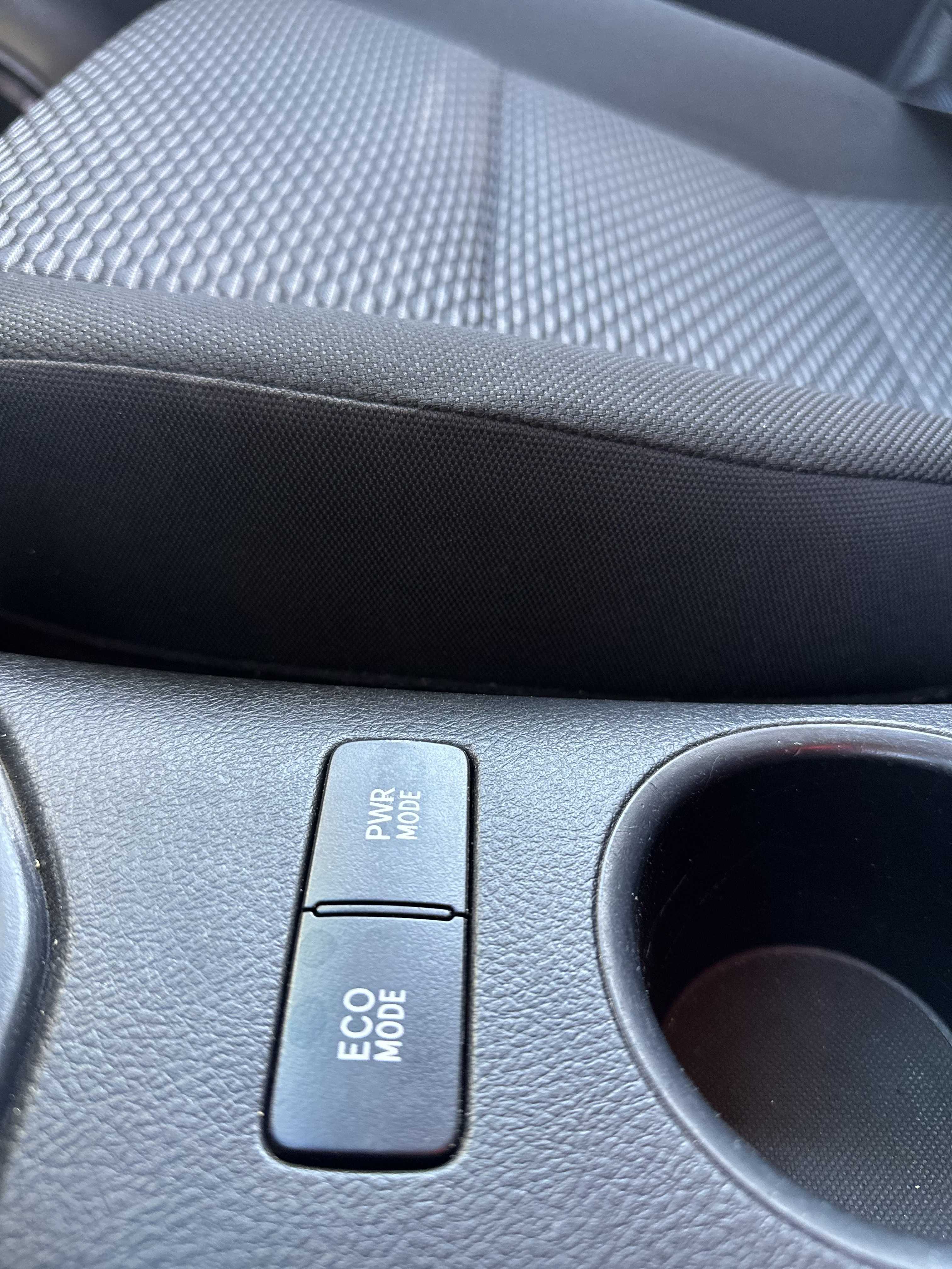 HILUX SR 2.8 TURBO DIESEL MAN