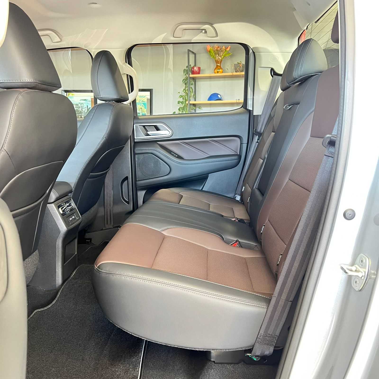 POER P30 EXCLUSIVE 2.4 TDI 4X4