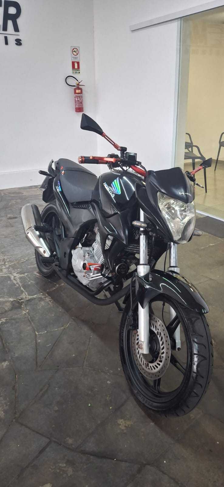 CB 300 R