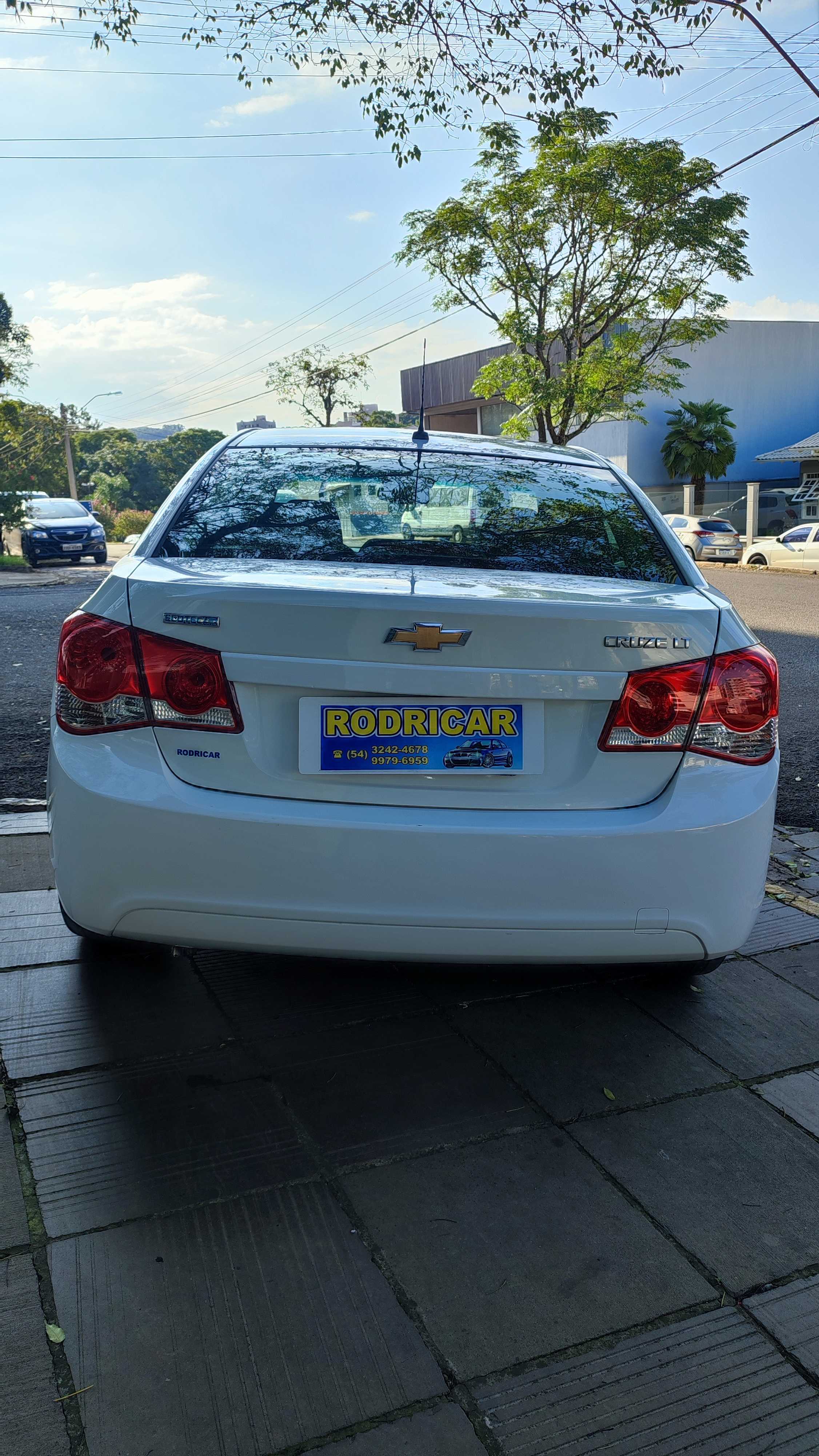 CRUSE LT SEDAN FLEX MANUAL