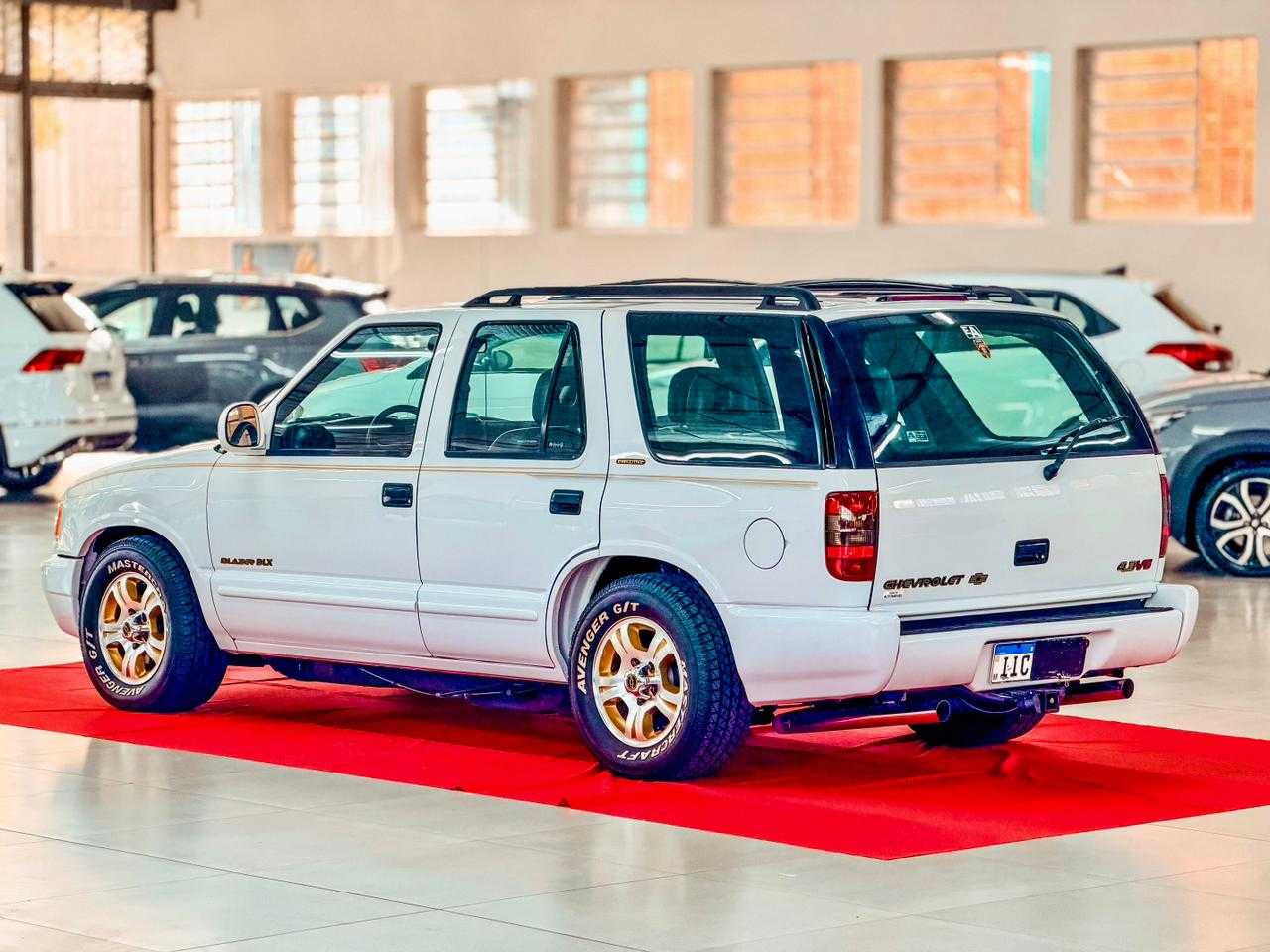 BLAZER 4.3 DXL EXECUTIVE V6 MT