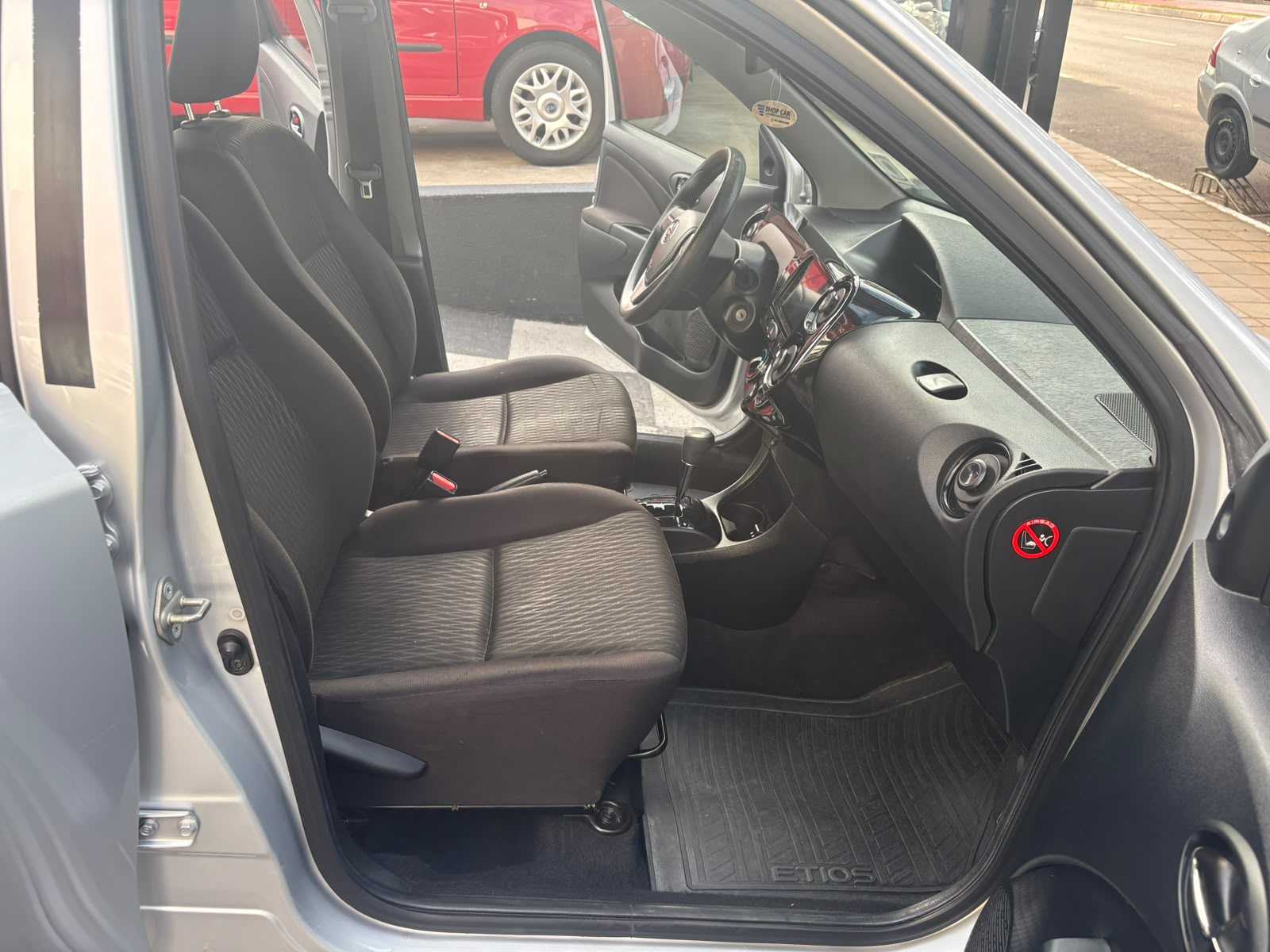 ETIOS SEDAN 1.5 AT