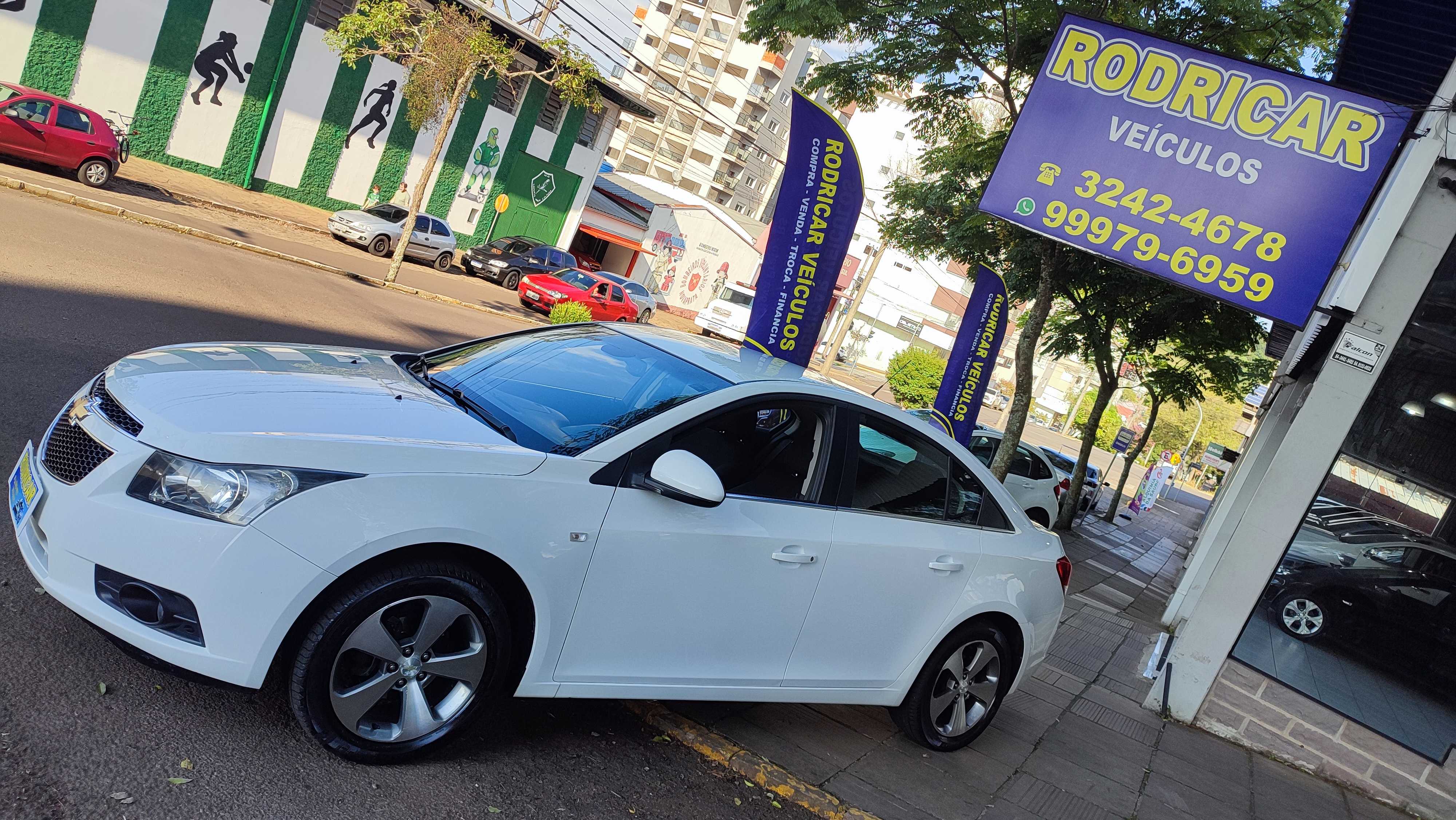 CRUSE LT SEDAN FLEX MANUAL