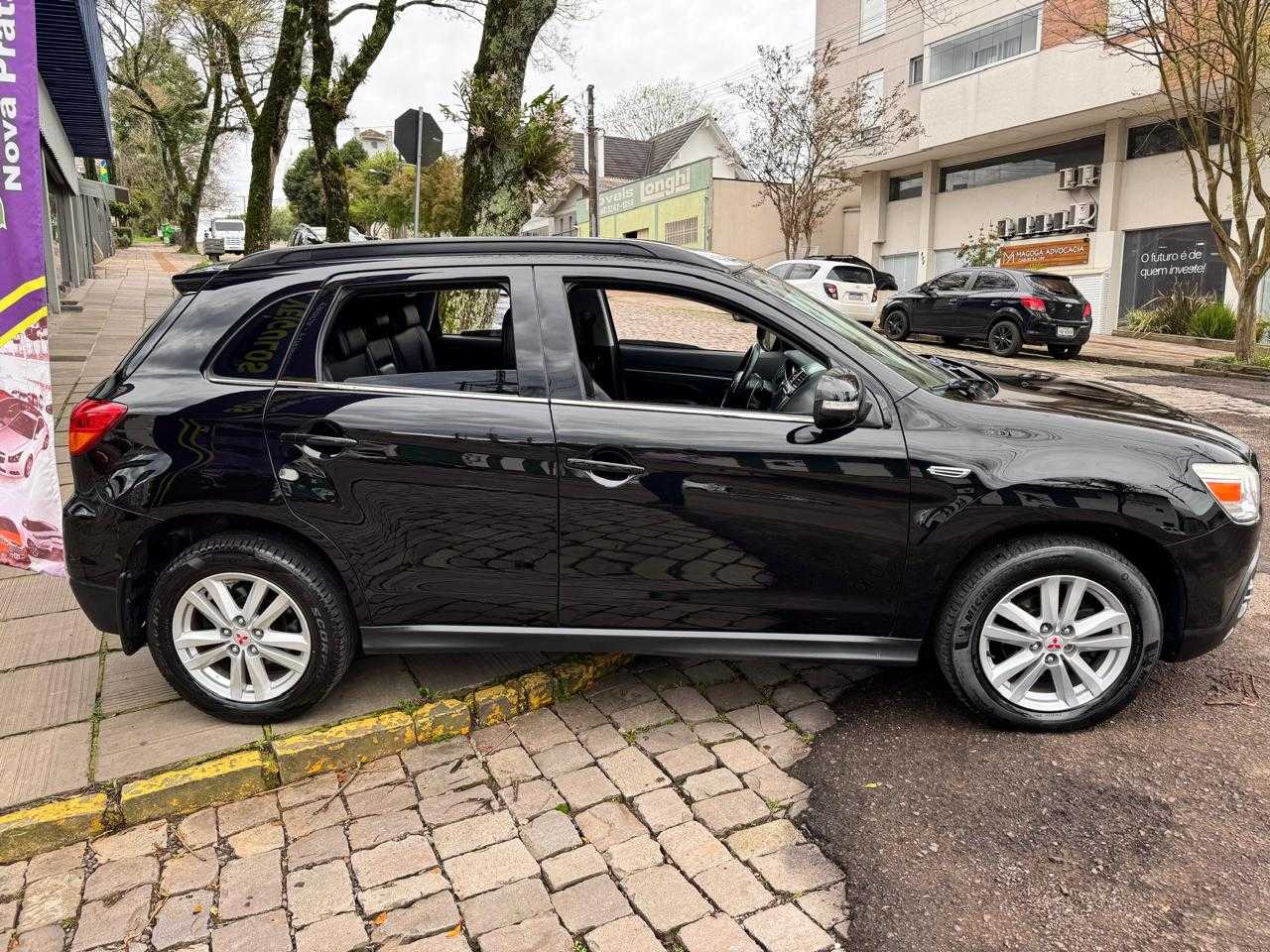 ASX   AWD 2.0 4WD AUTOMATIC.