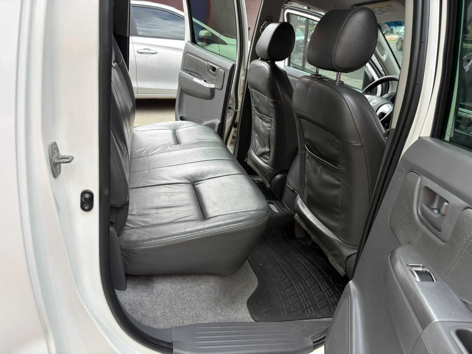 HILUX CD SR  4X4 3.0 AT