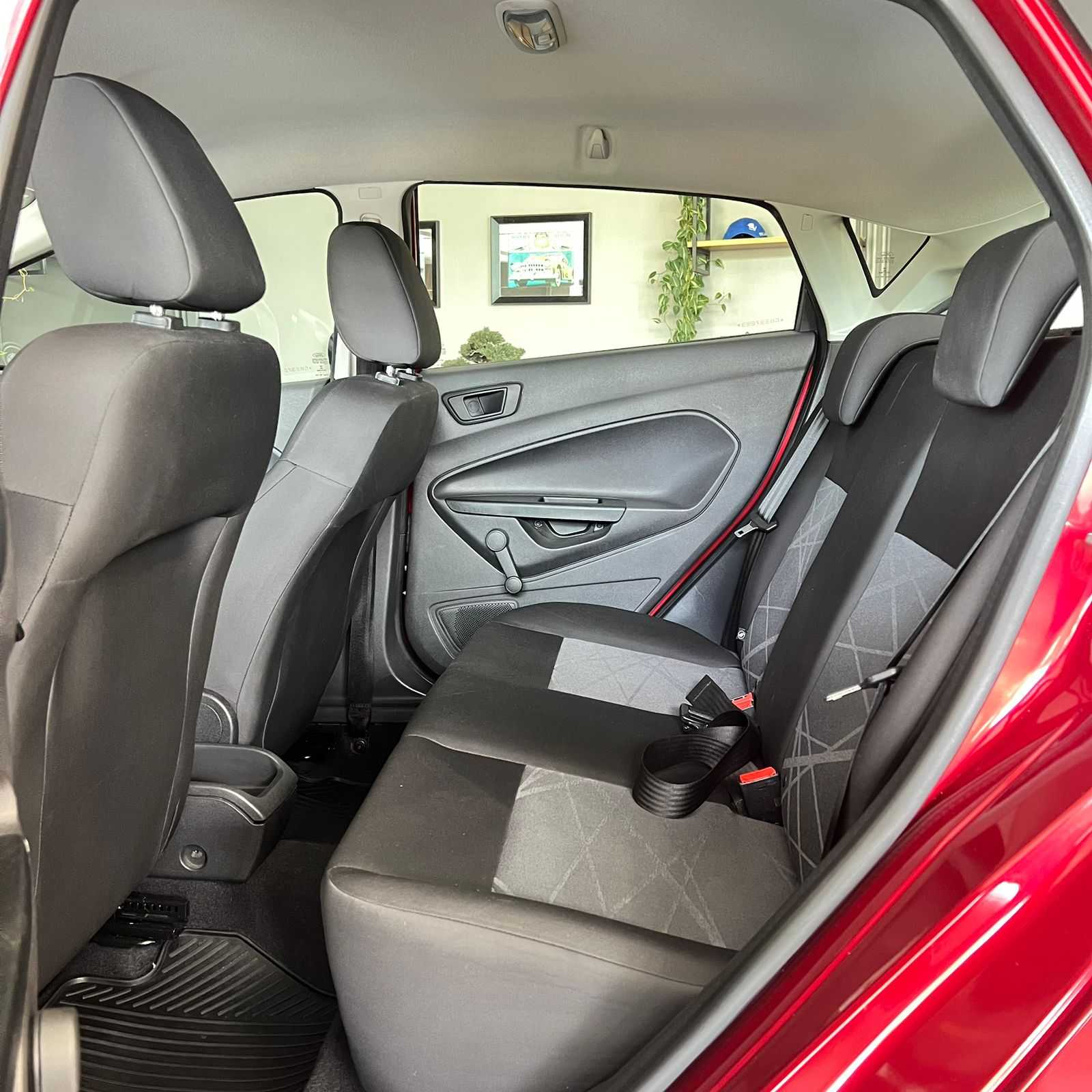 FIESTA HATCH 1.5 FLEX MANUAL