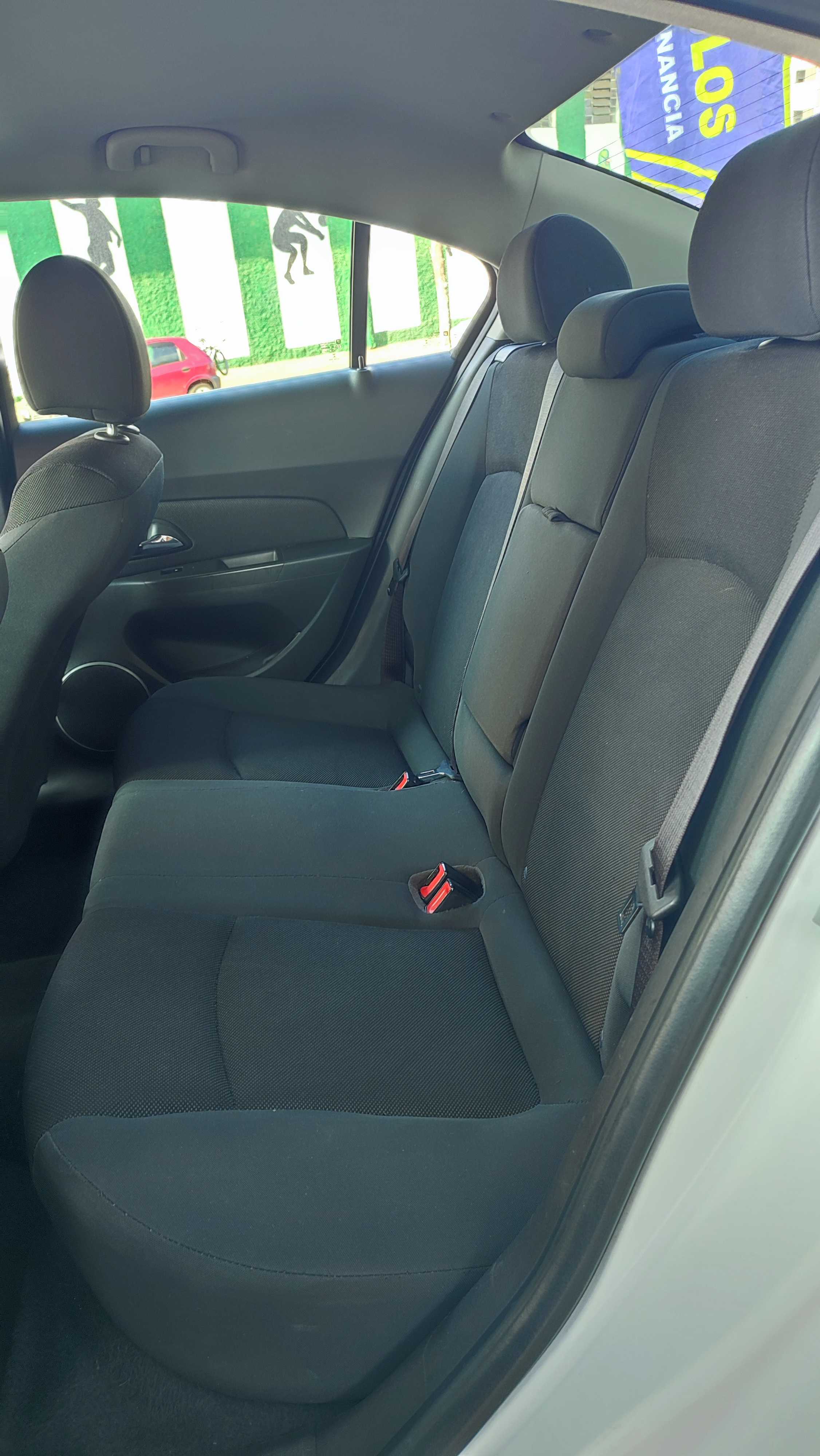 CRUSE LT SEDAN FLEX MANUAL