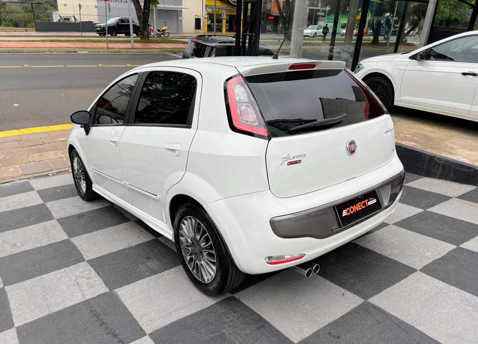 PUNTO SPORTING 1.8 AT